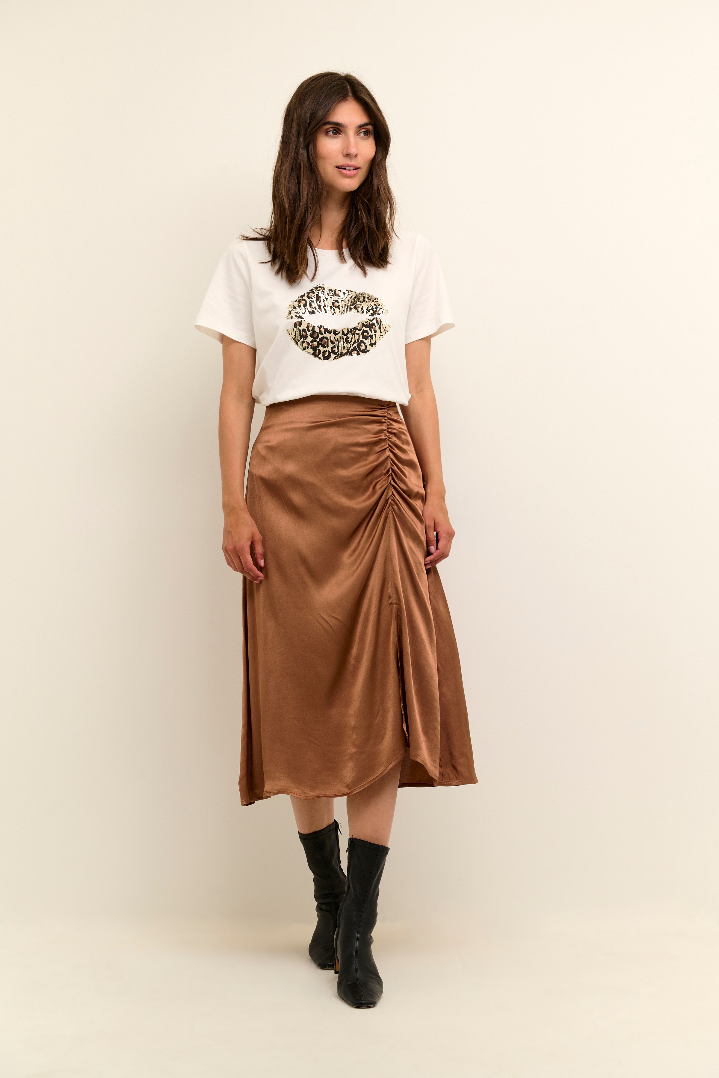 CUverica Skirt LOOKBOOK FRONT 50109189-181030