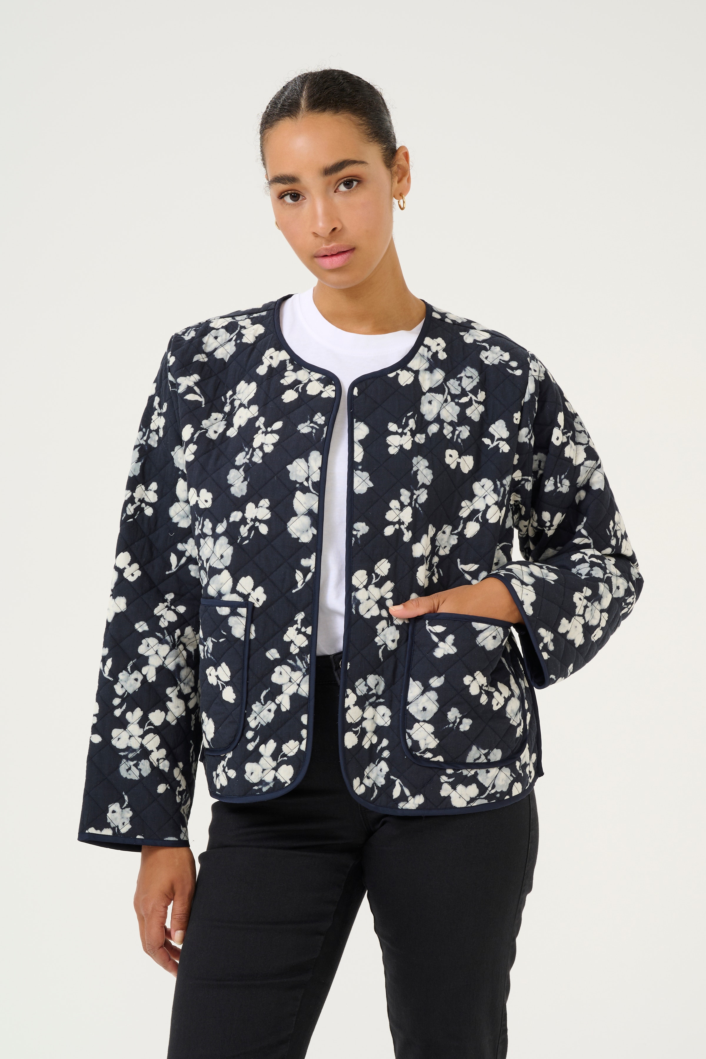 KAvalia Casual jacket LOOKBOOK FRONT 10509537-106800