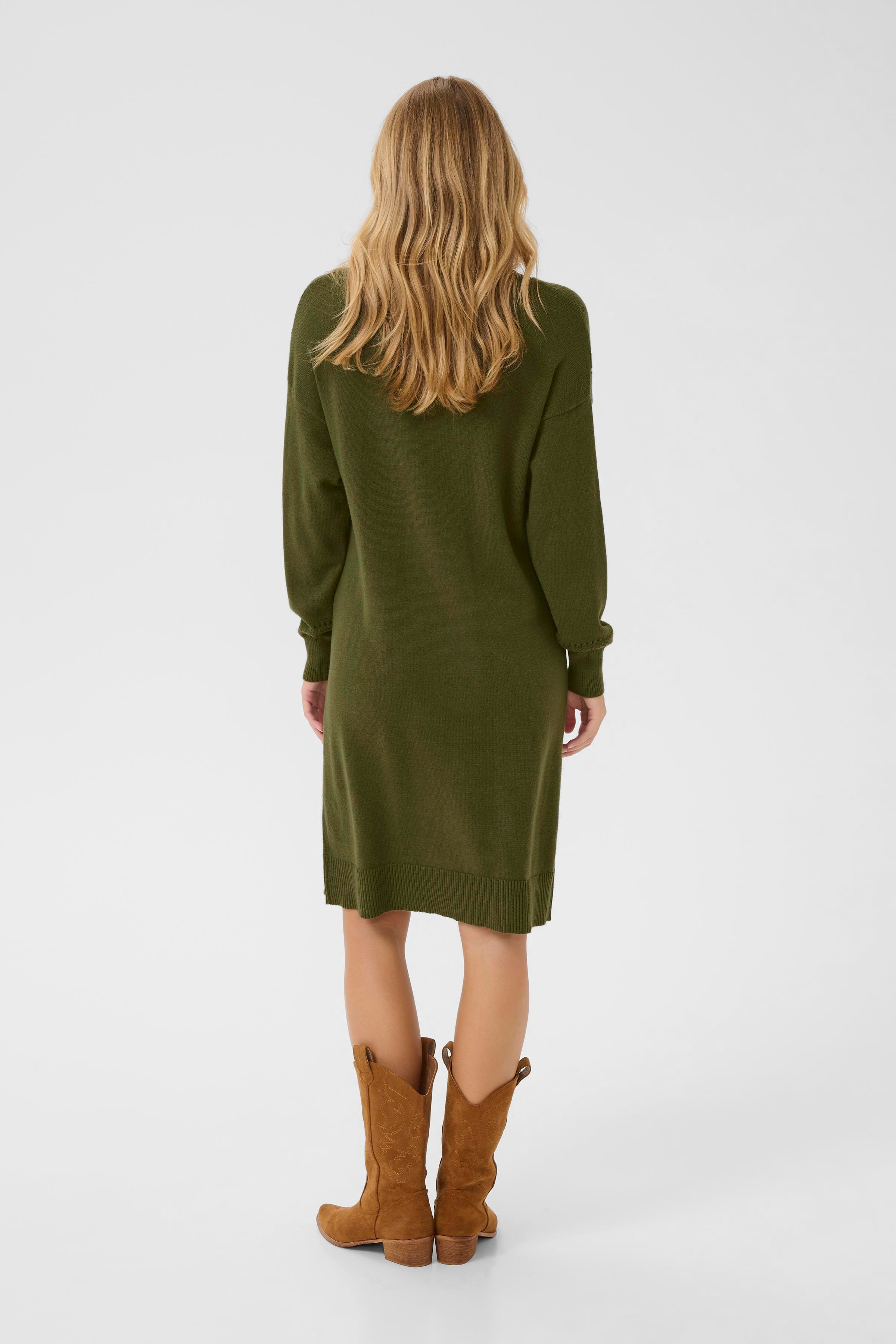 CRDela Knit dress LOOKBOOK BACK 10612876-190419