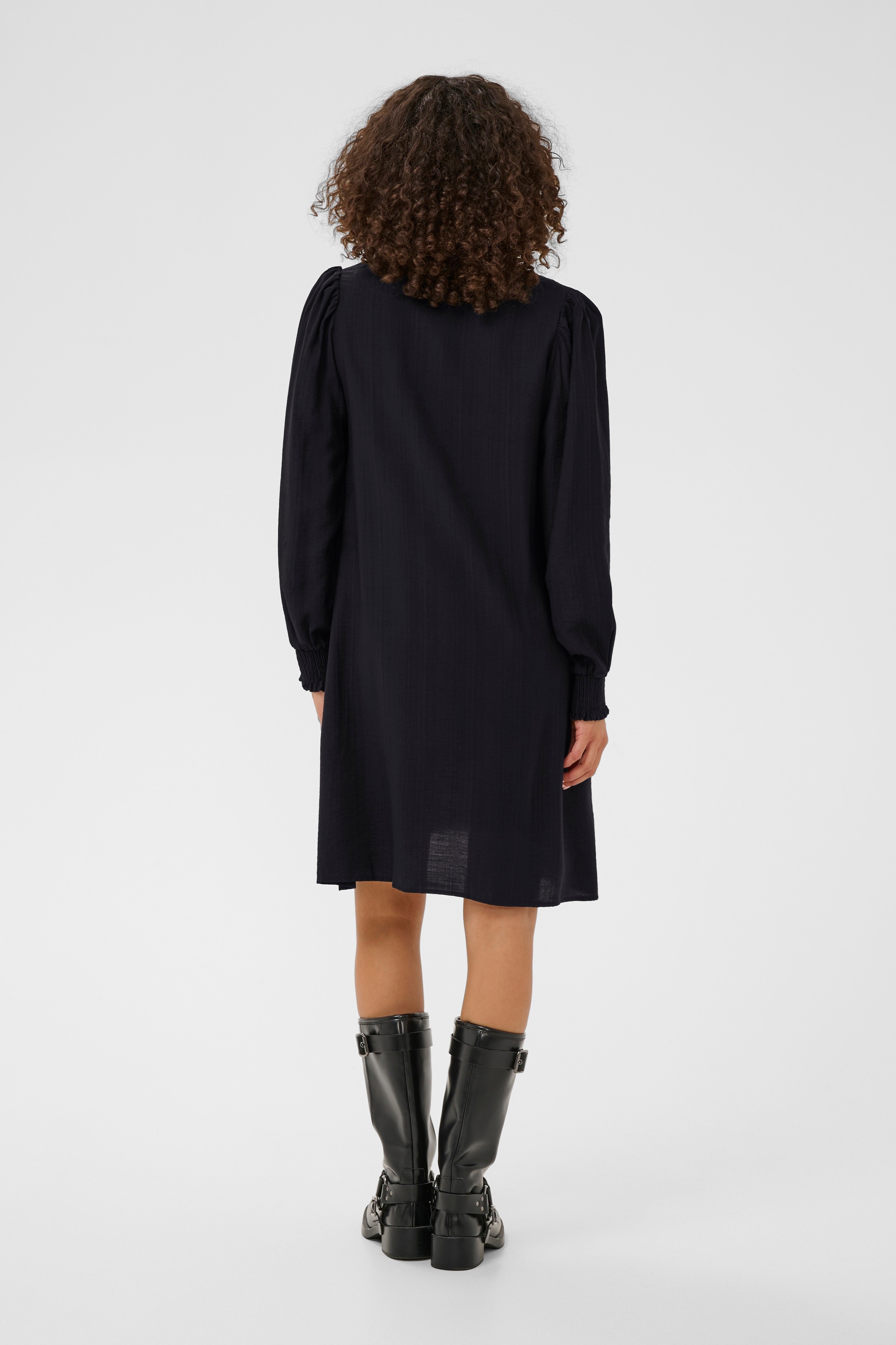 KAlufia Dress LOOKBOOK BACK 10511105-100121