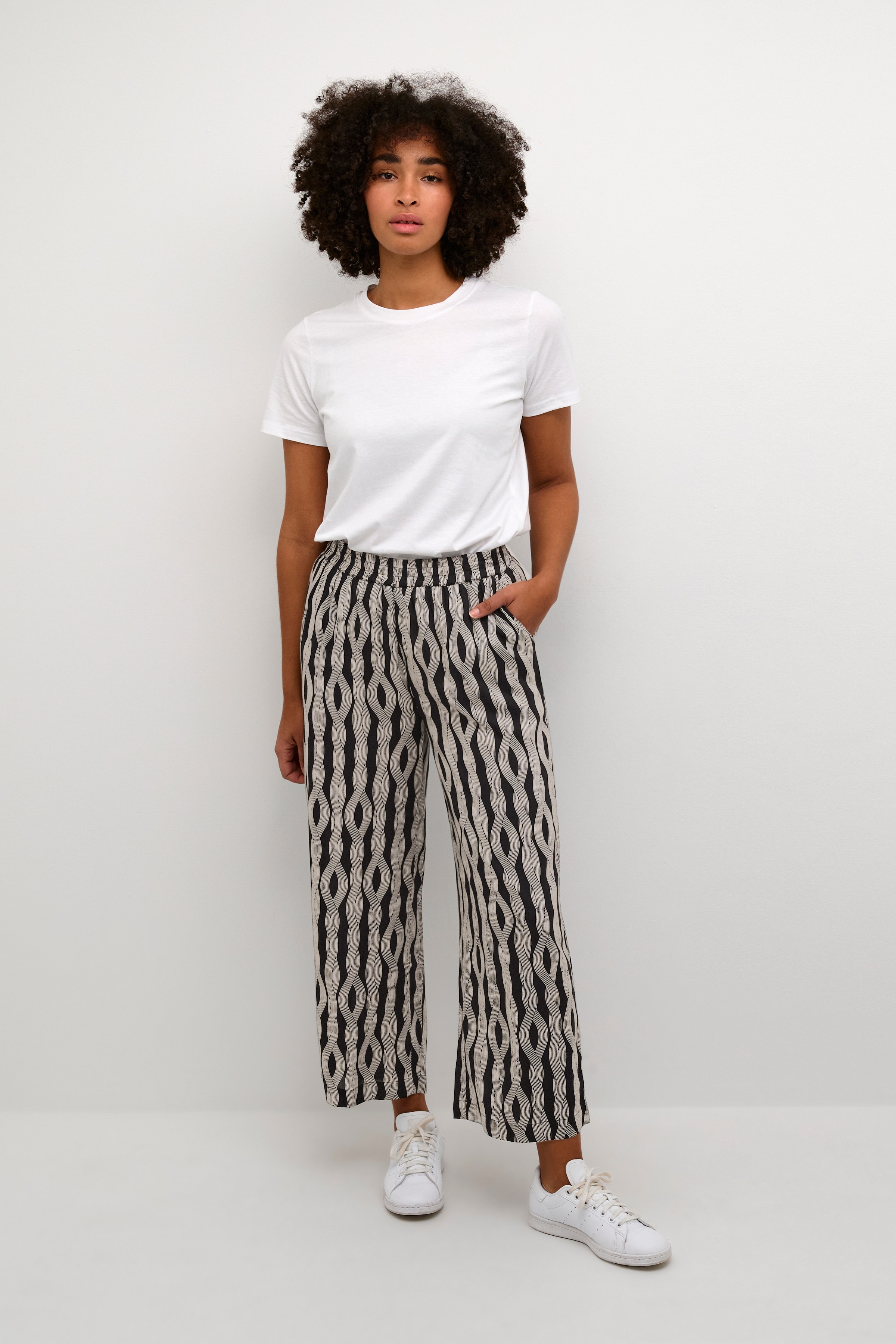 KAsanne Trousers LOOKBOOK FRONT 10508978-106143