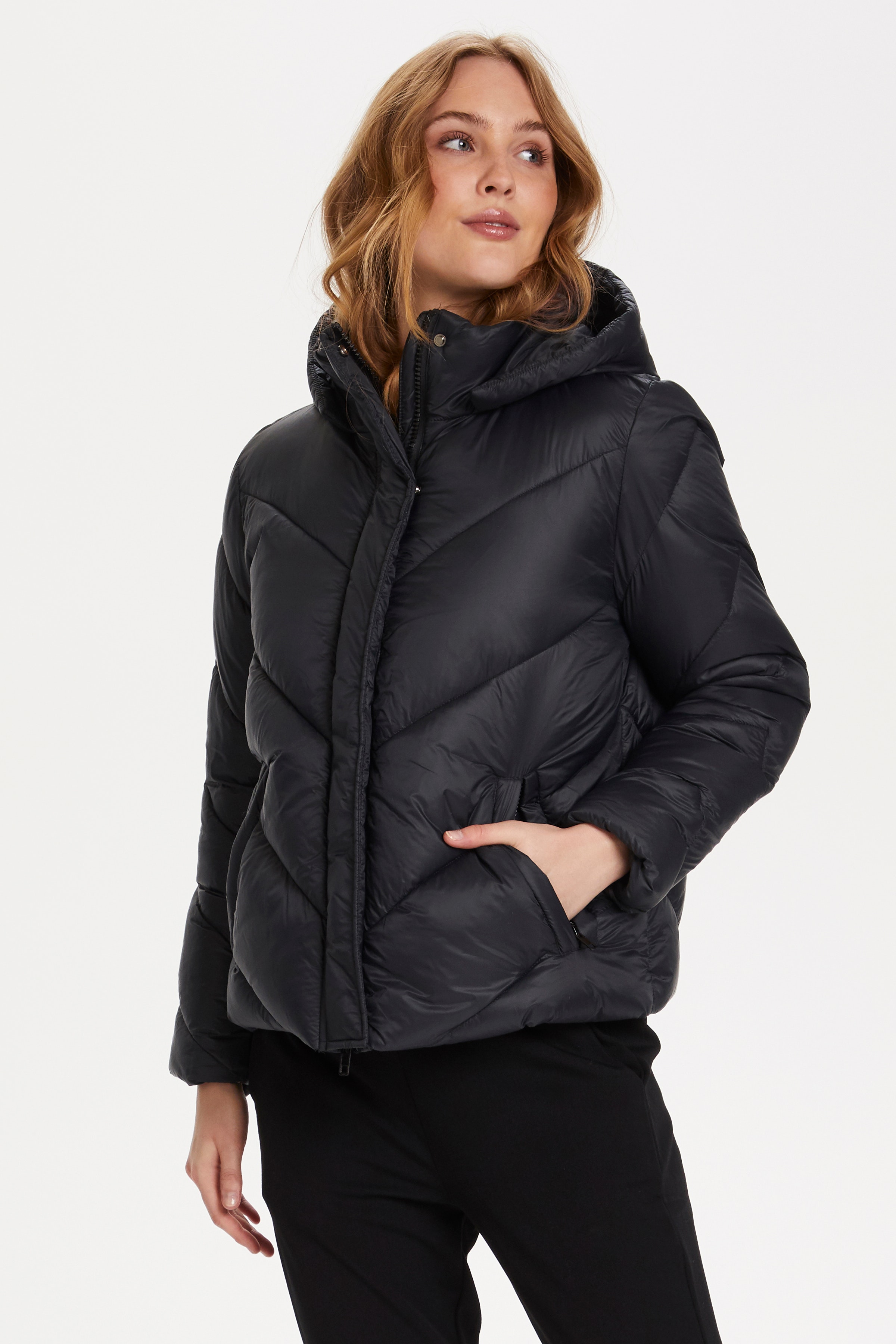 CatjaSZ Ytterplagg LOOKBOOK FRONT 30510593-193911