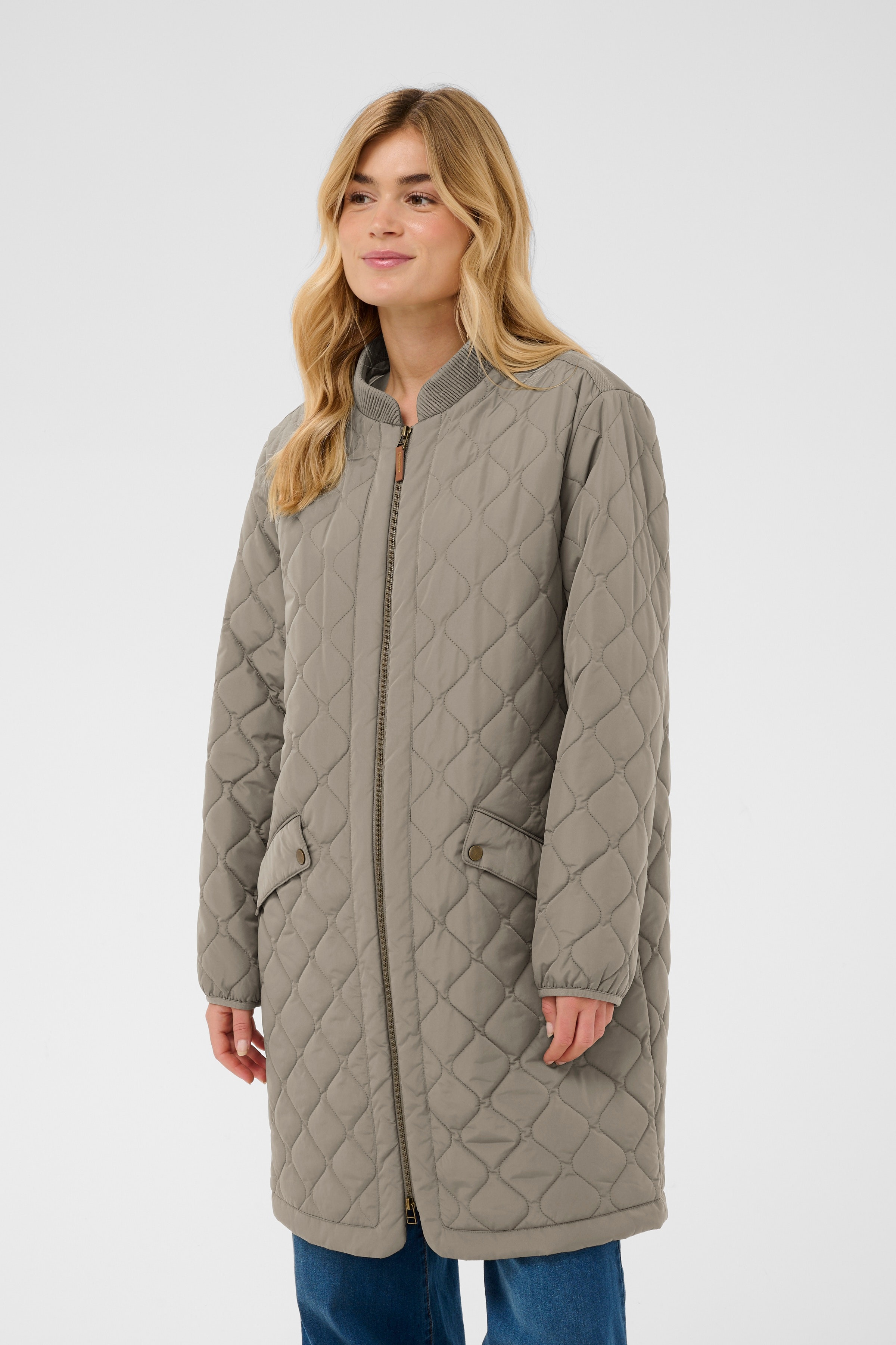 ArwenCR Jacket LOOKBOOK FRONT 10606580-180513