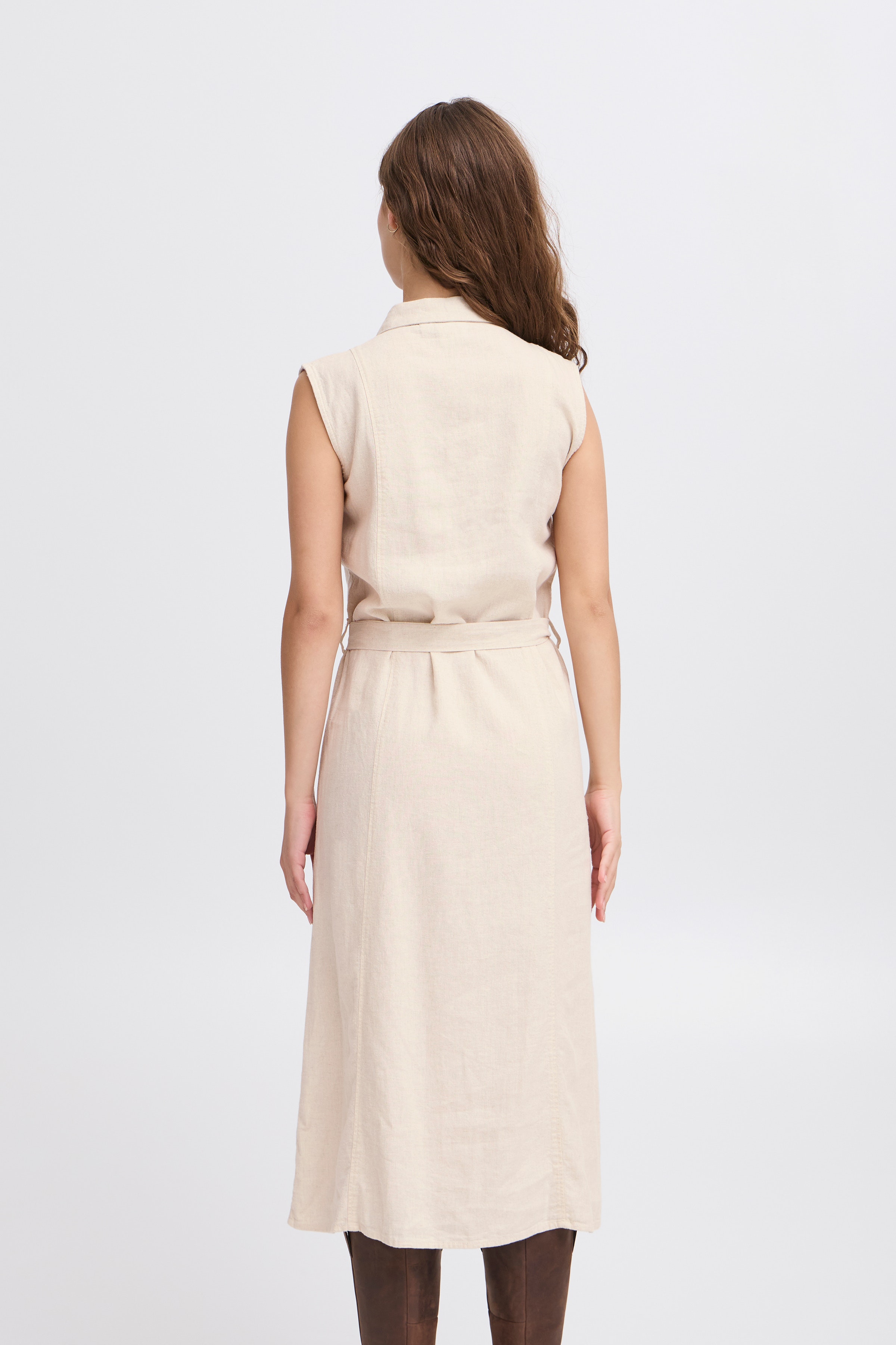 IHLINNO Kleid LOOKBOOK BACK 20122927-204424