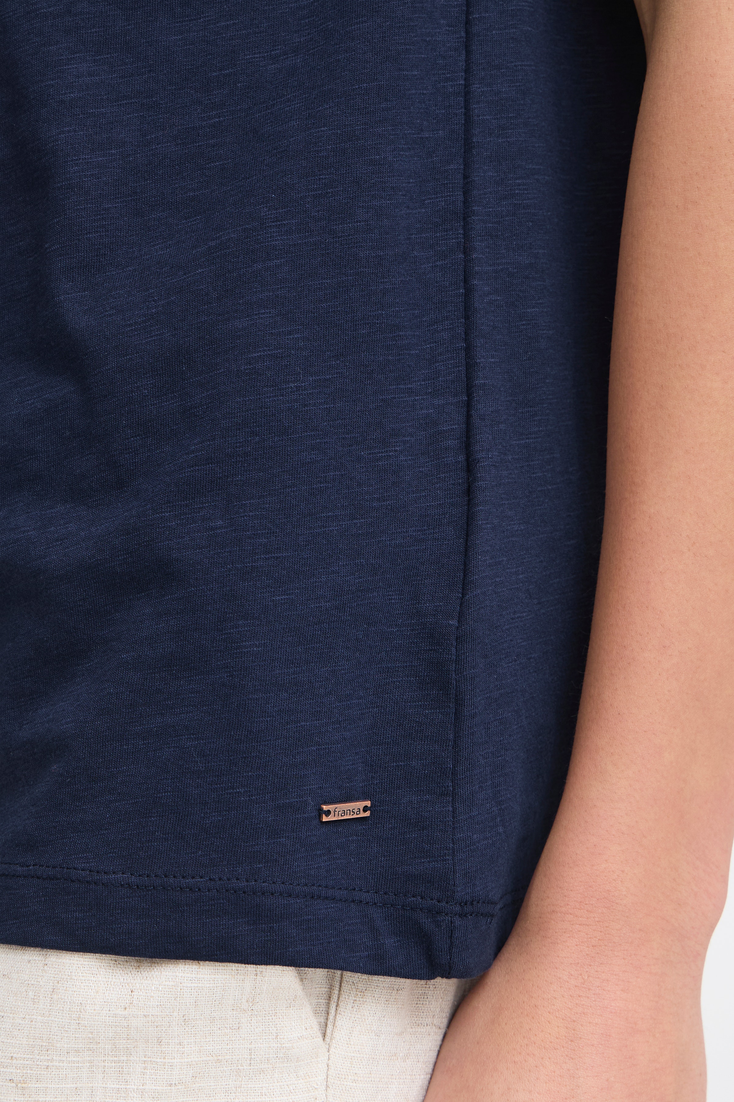 FRDALIA T-shirt LOOKBOOK DETAIL 20615609-193923