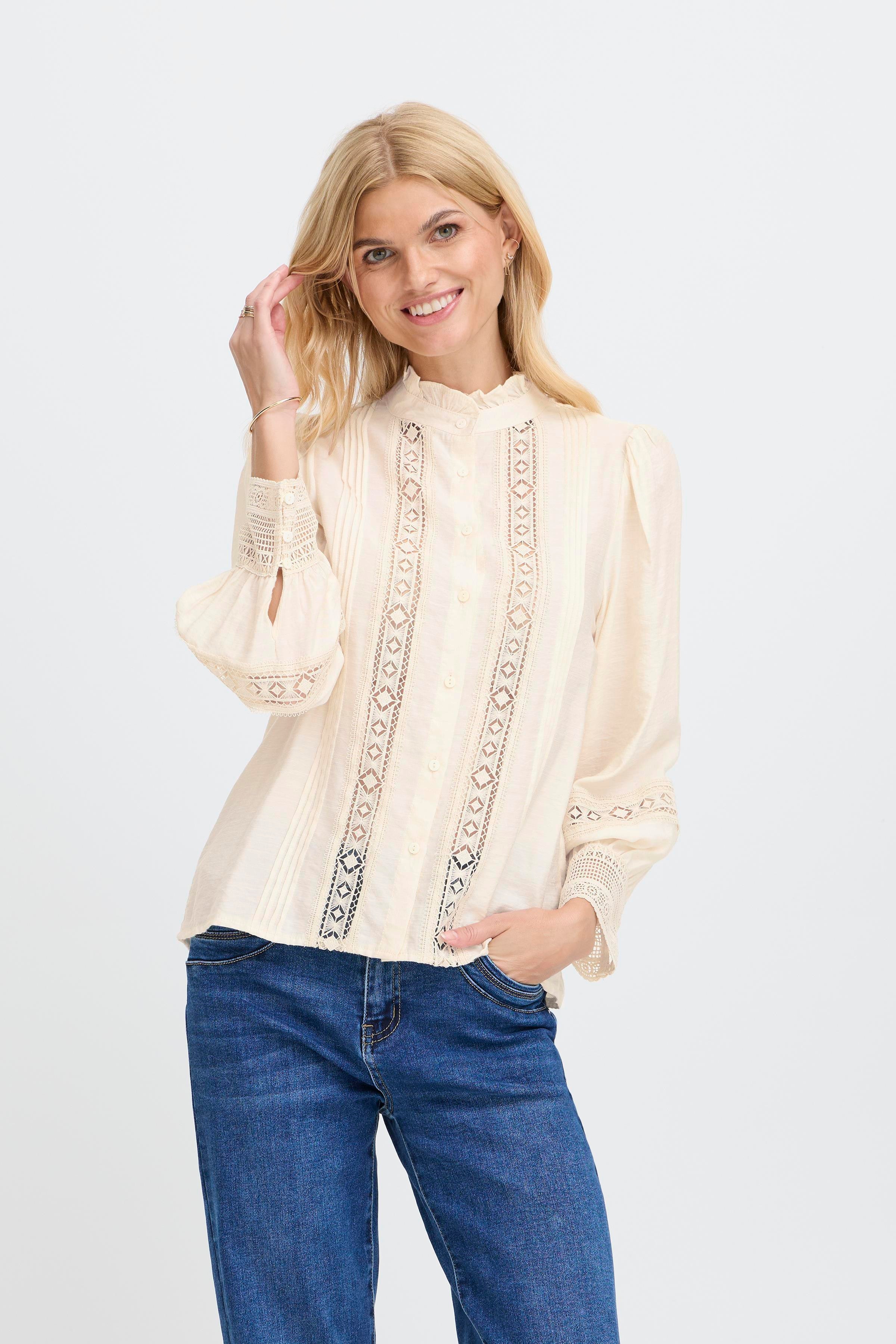 SBBISONA Bluse LOOKBOOK FRONT 22100827-110105