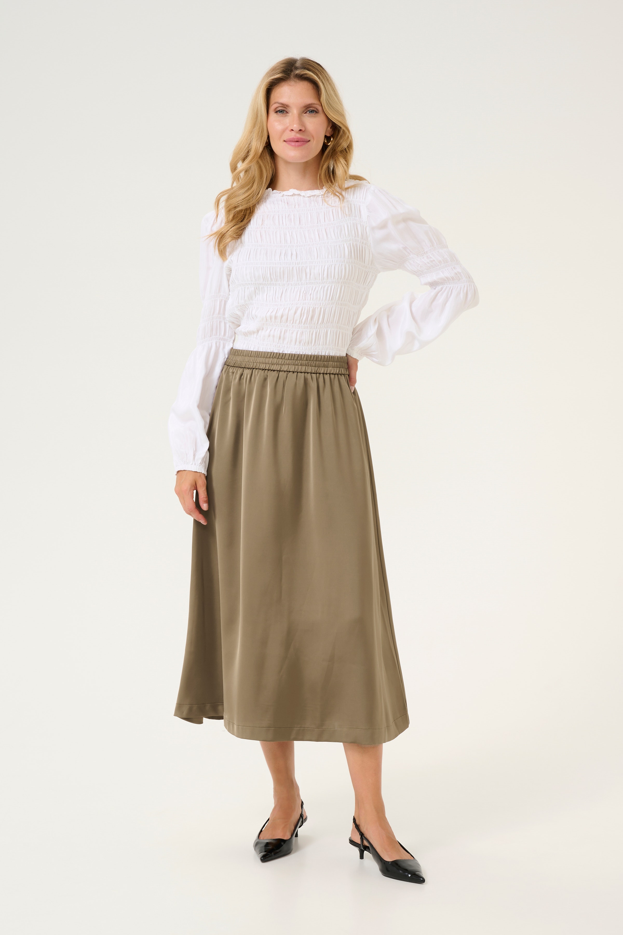 CRLovela Skirt LOOKBOOK FRONT 10613637-181112