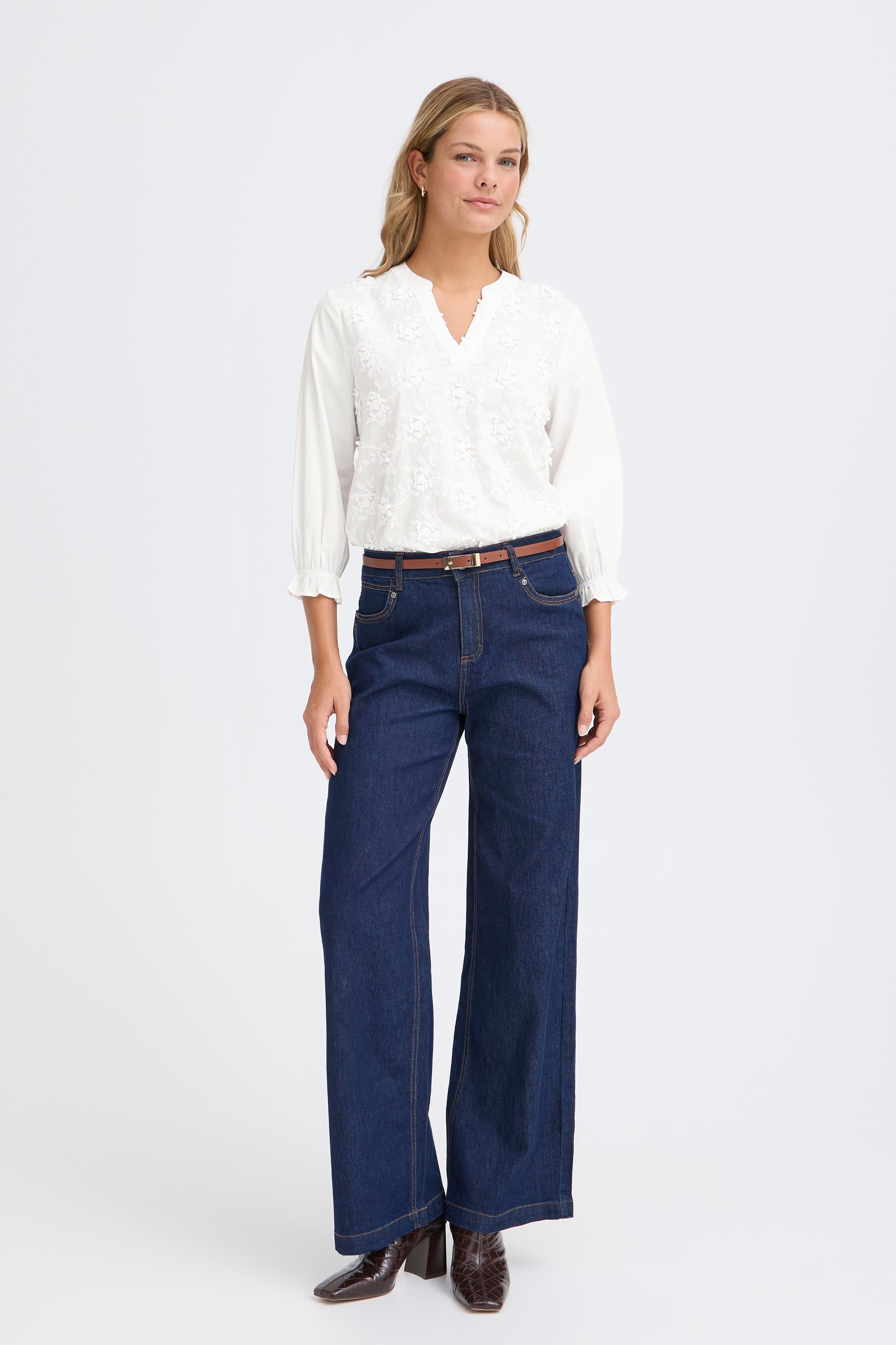 FROBBIE Bluse LOOKBOOK FRONT 20617435-114800