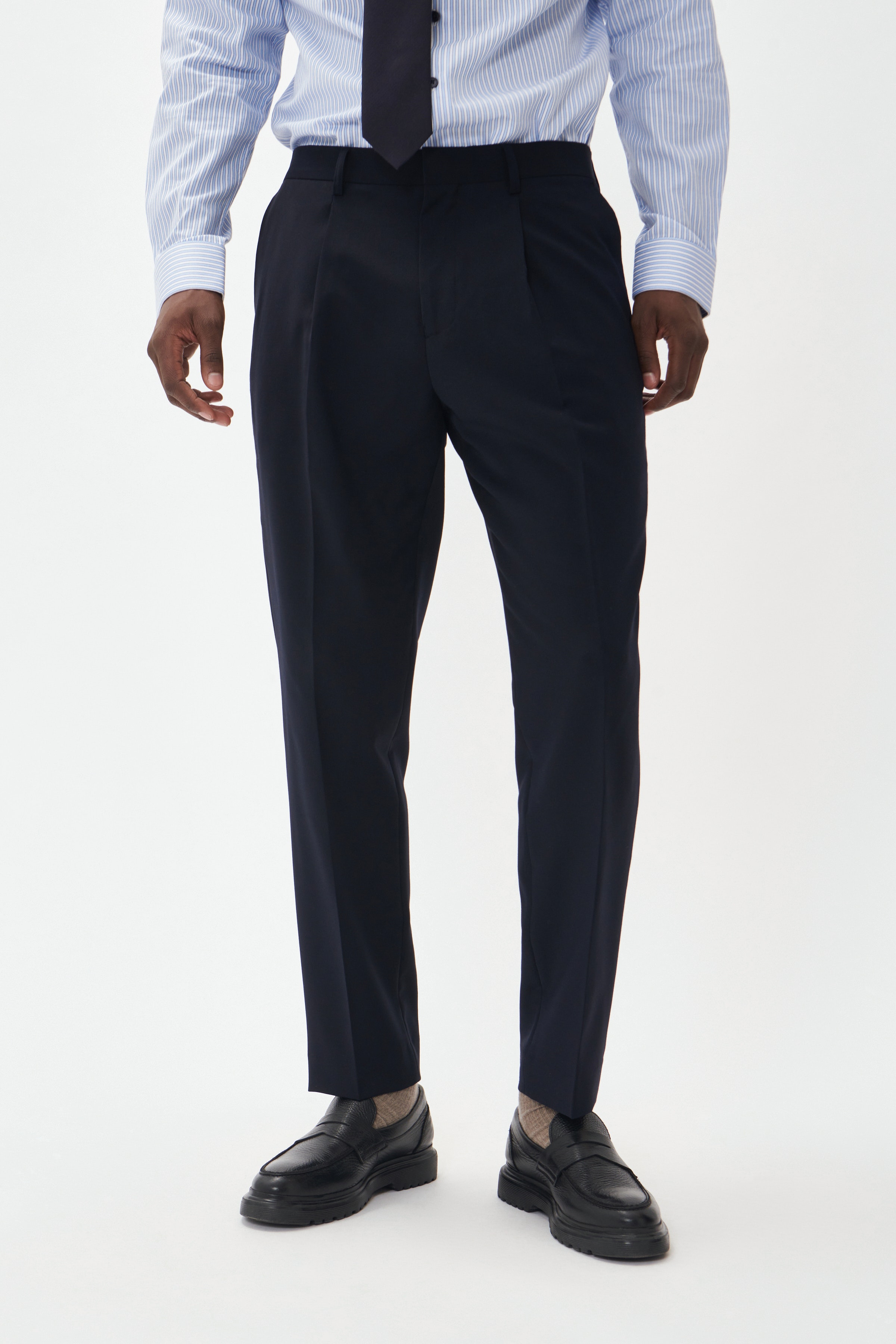 MAweller Trousers LOOKBOOK FRONT 30207506-194011