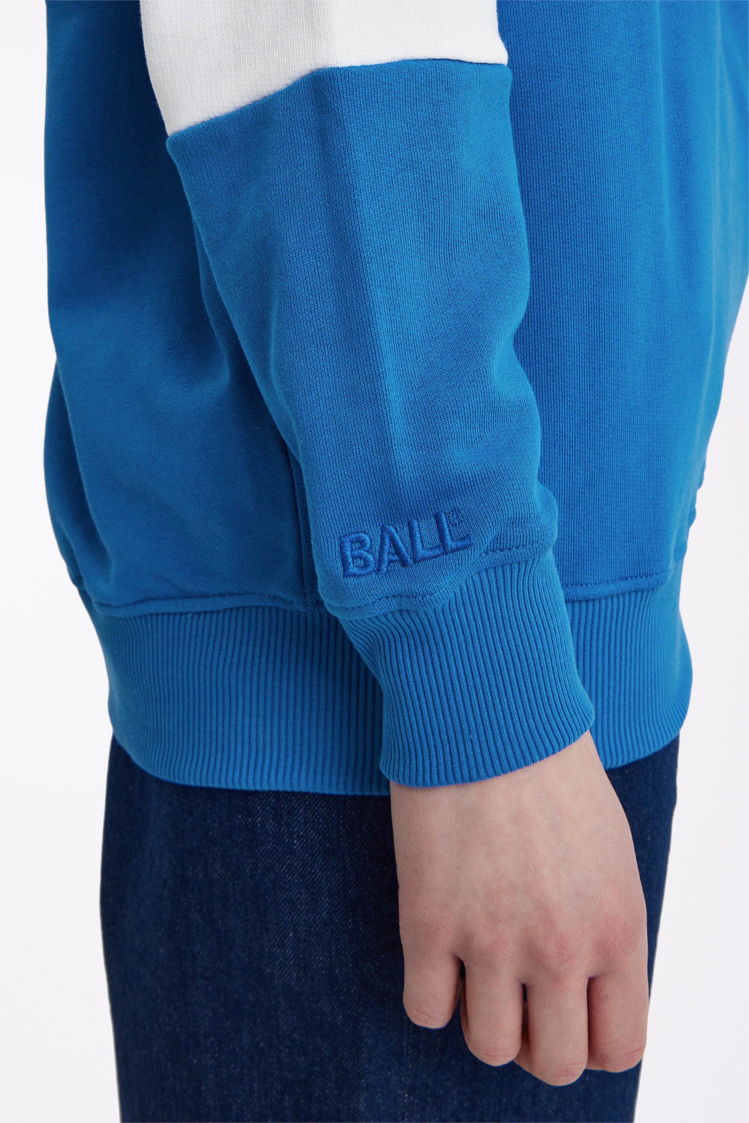 J. ROBINSON SWEATSHIRT LOOKBOOK DETAIL 50400046-114601