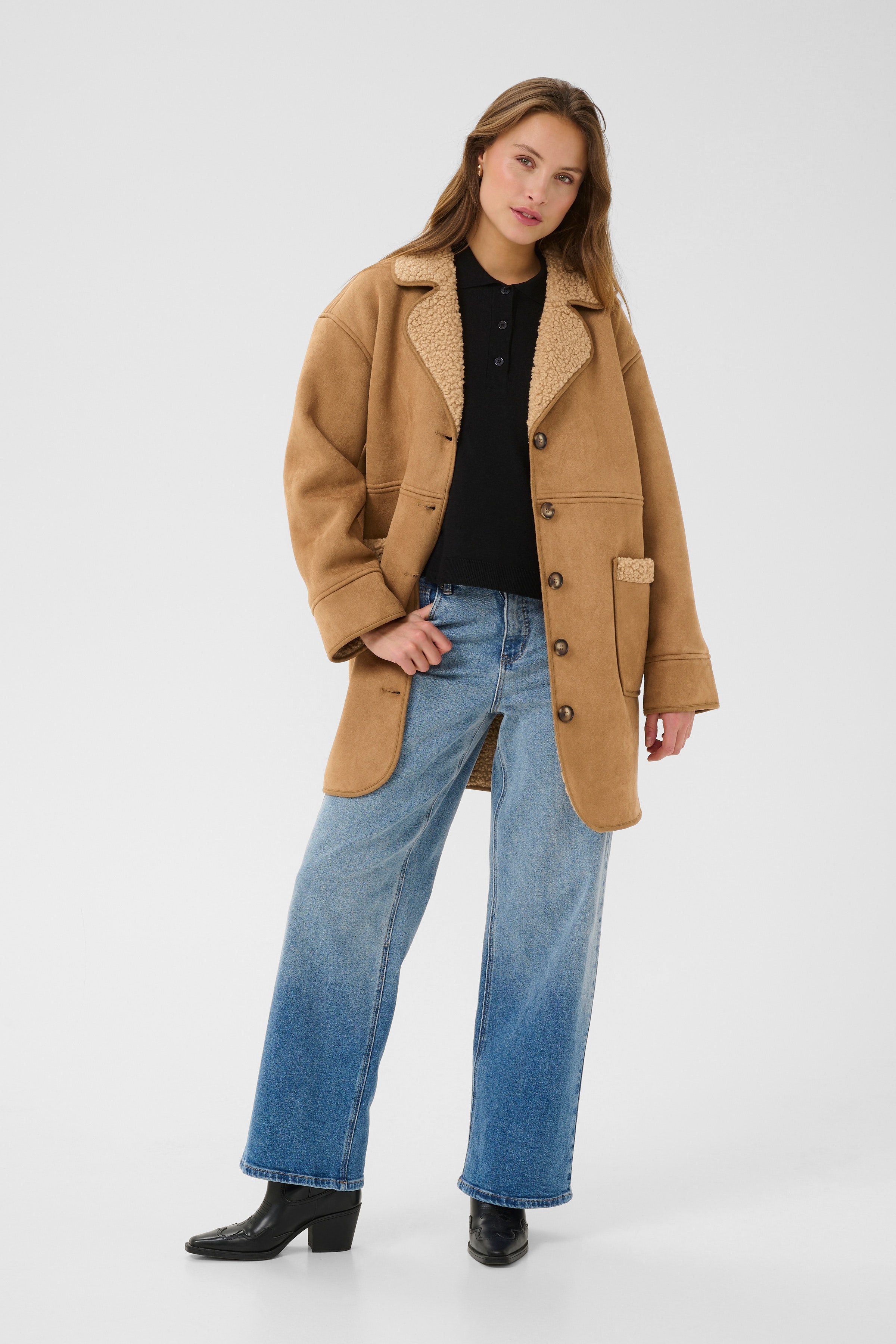 KAmarlie Coat LOOKBOOK FRONT 10510281-181029