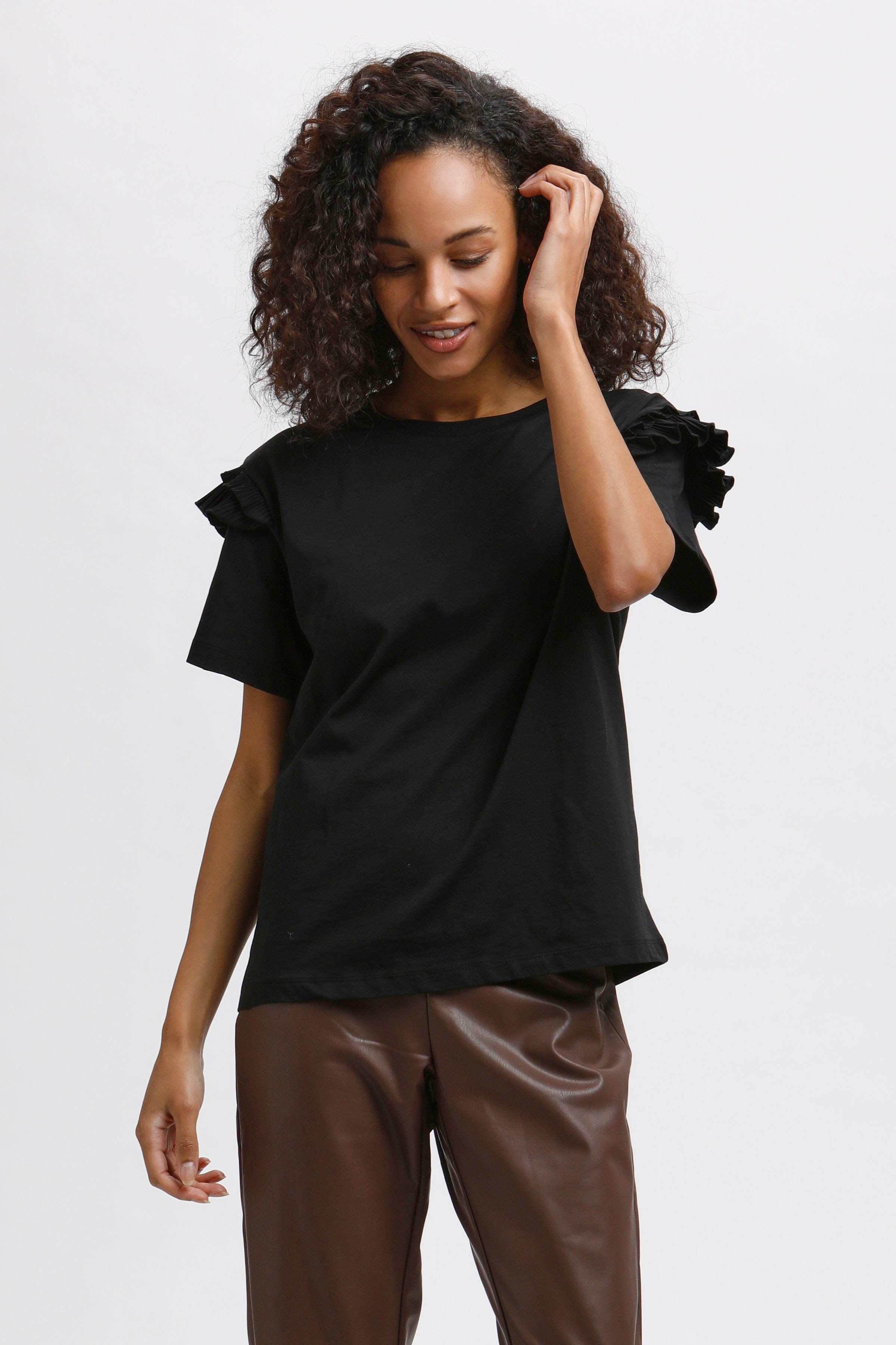 KAloran T-shirt LOOKBOOK FRONT 10505740-100121