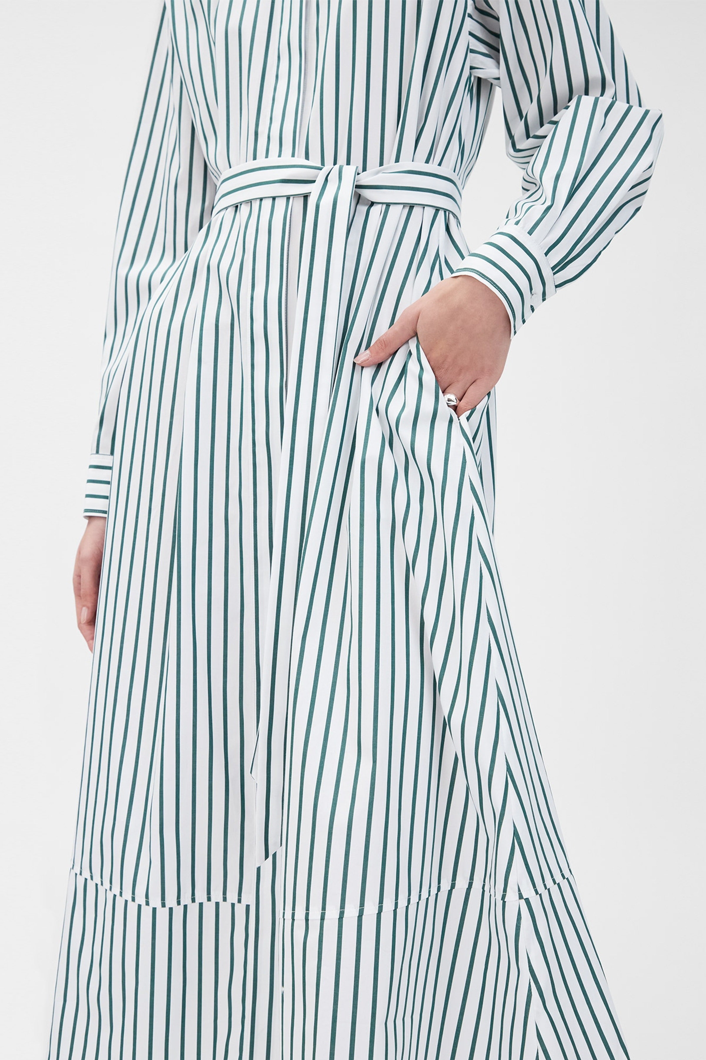 DINA Kjole LOOKBOOK DETAIL 30600407-MC2100