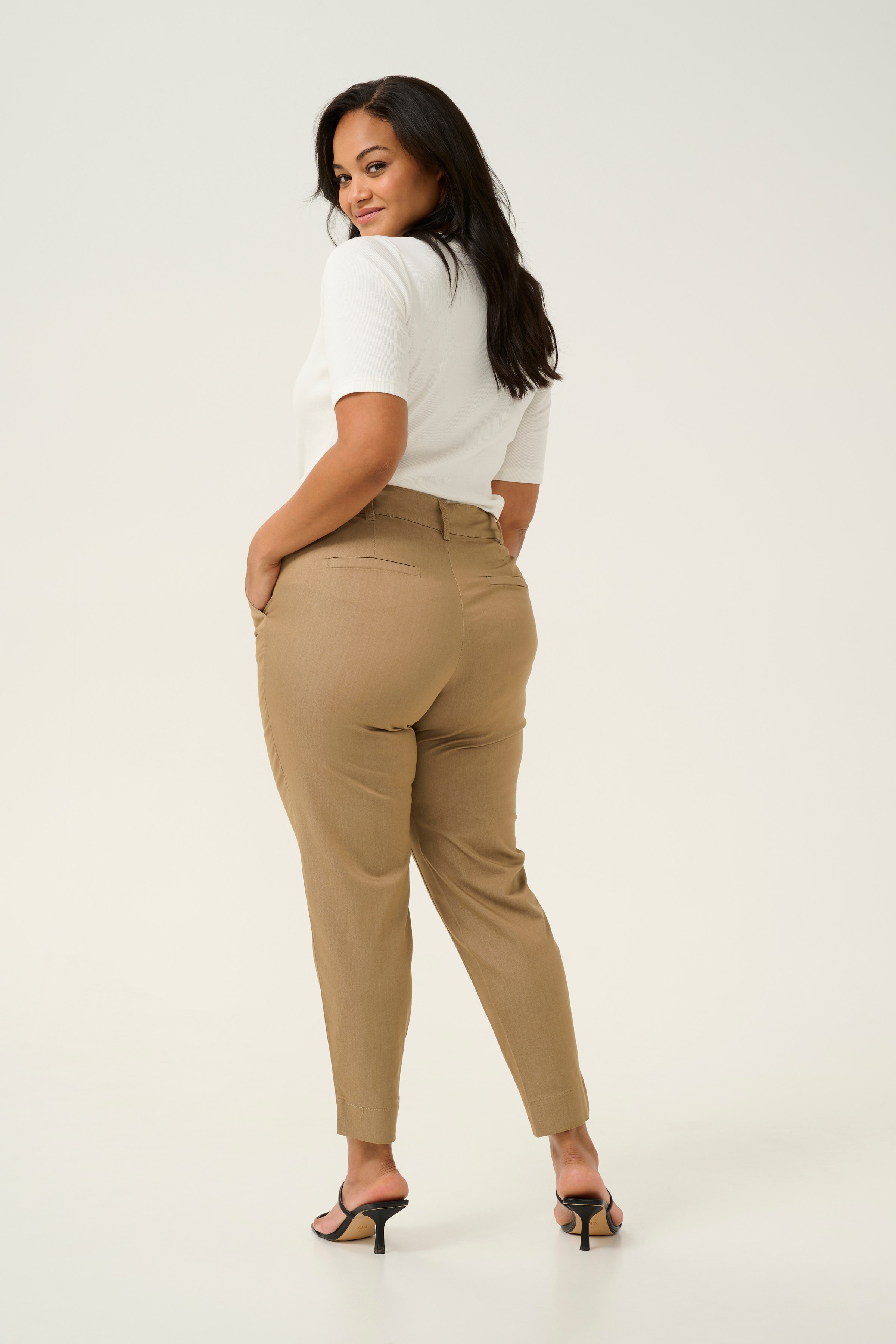 KCleana Trousers LOOKBOOK BACK 10581546-171115