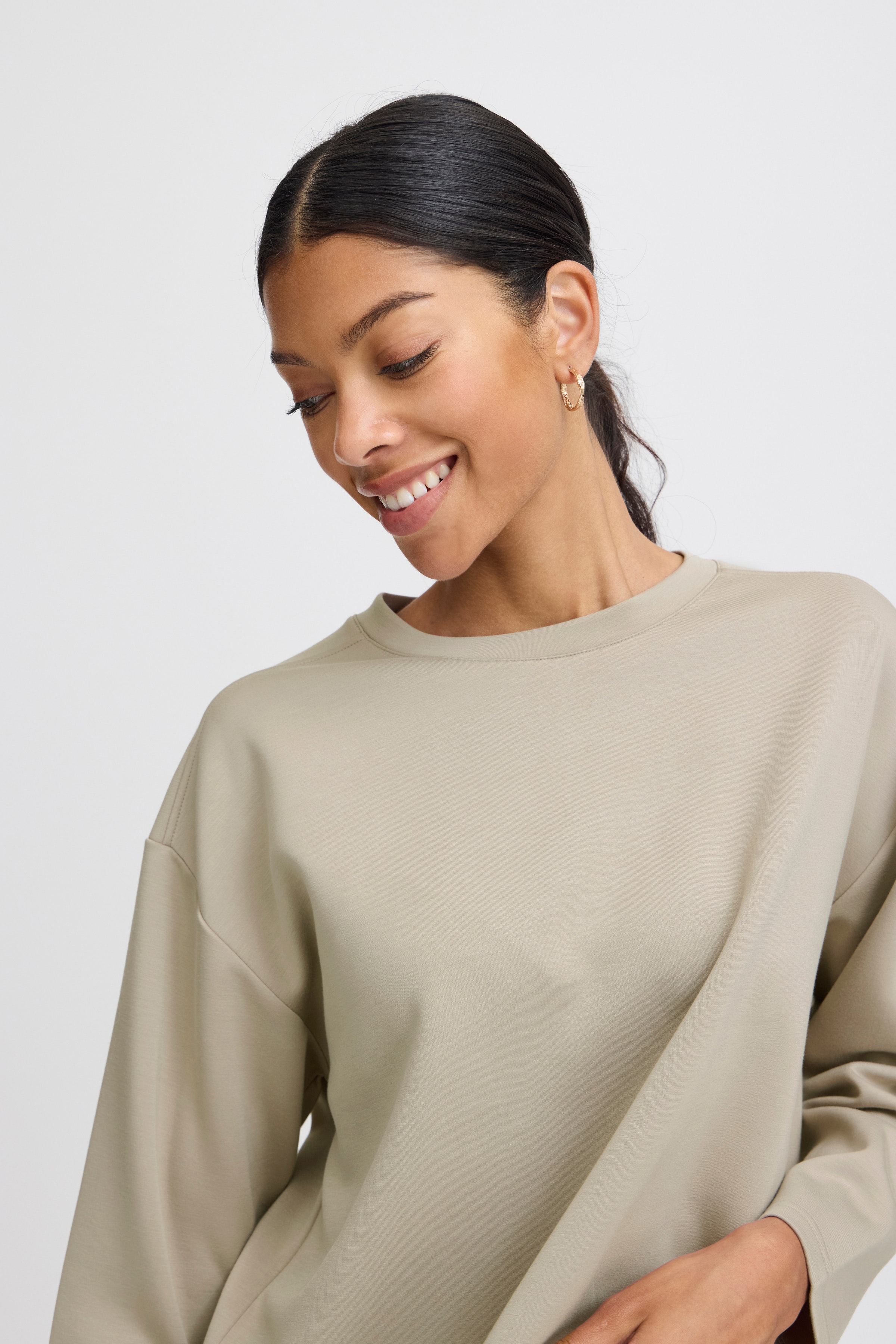 BYPUSTI Sweatshirt LOOKBOOK DETAIL 20815707-161305