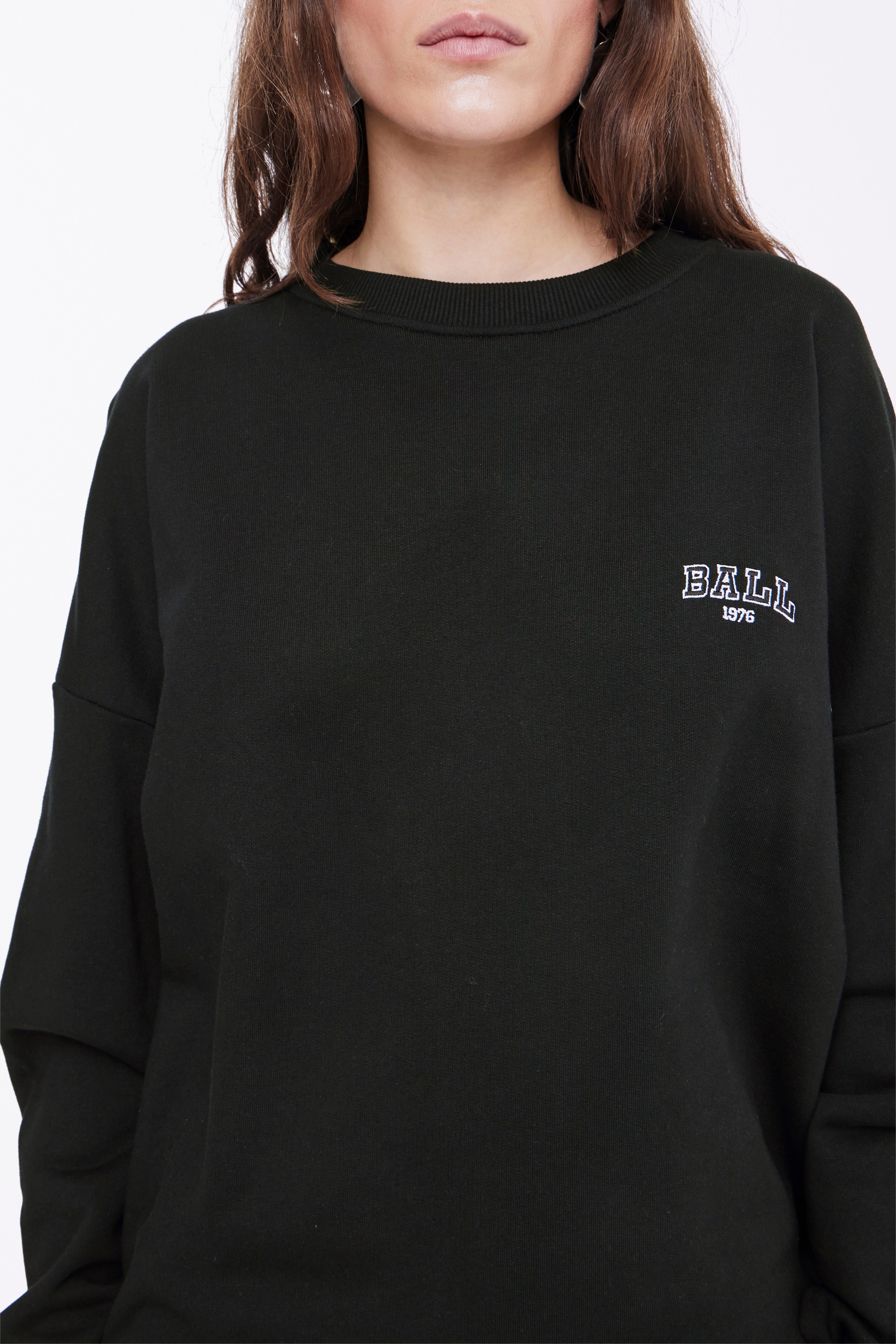 Bond Sweatshirt LOOKBOOK DETAIL 50400093-193911