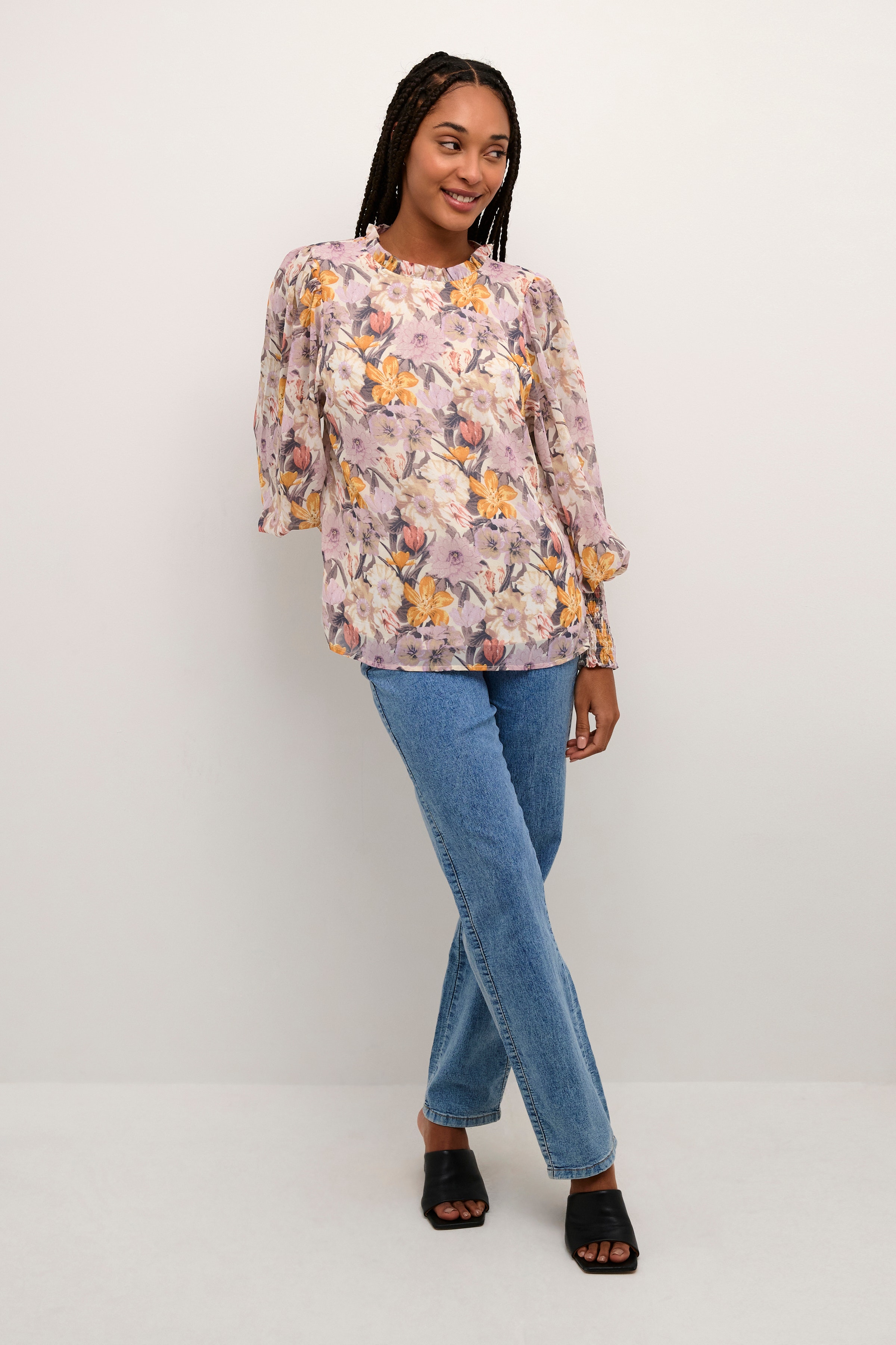 KAsorita Blouse LOOKBOOK FRONT 10507404-104105