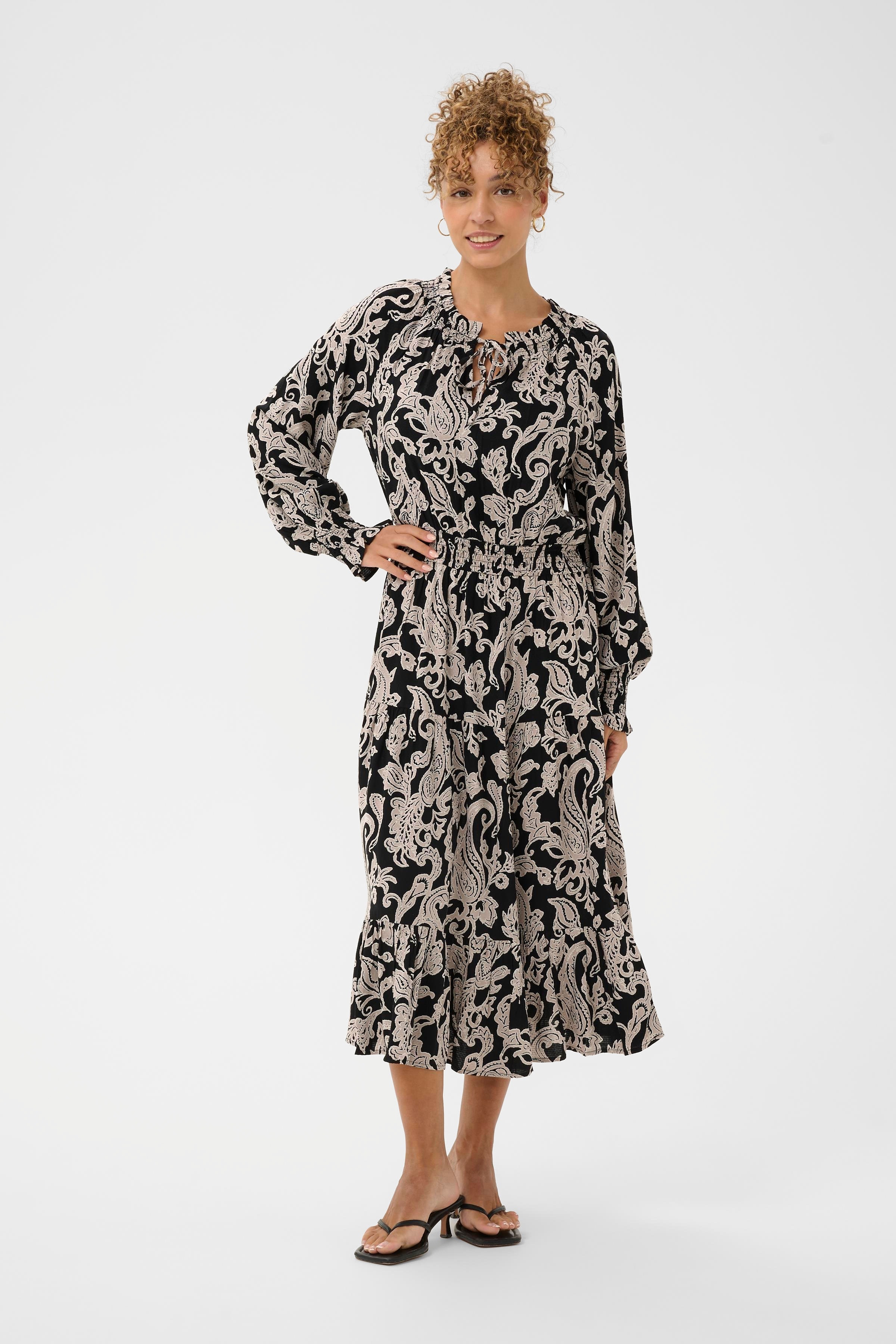 CRLucy Kleid LOOKBOOK FRONT 10613157-109389