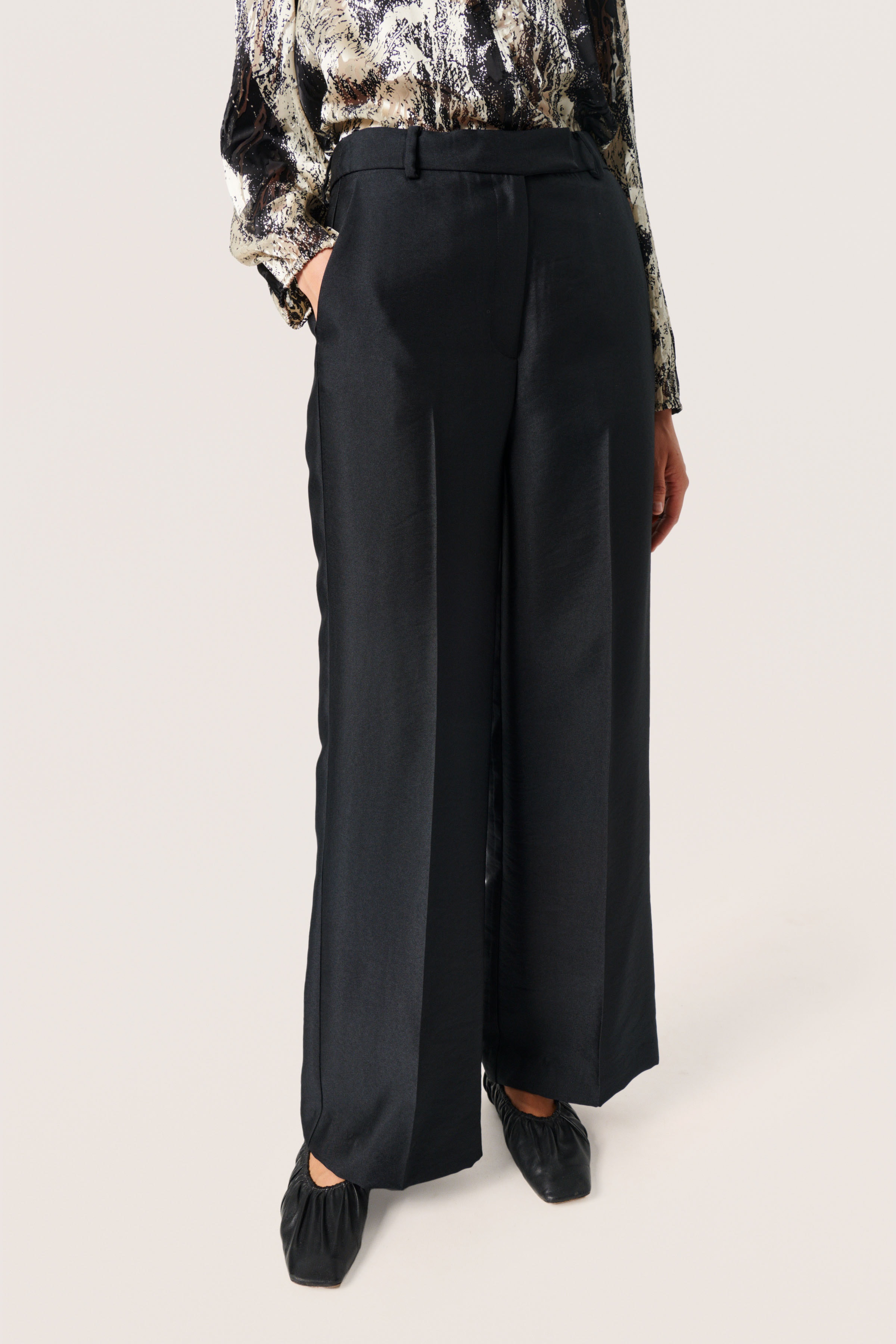 SLJacinta Trousers LOOKBOOK FRONT 30407075-194008