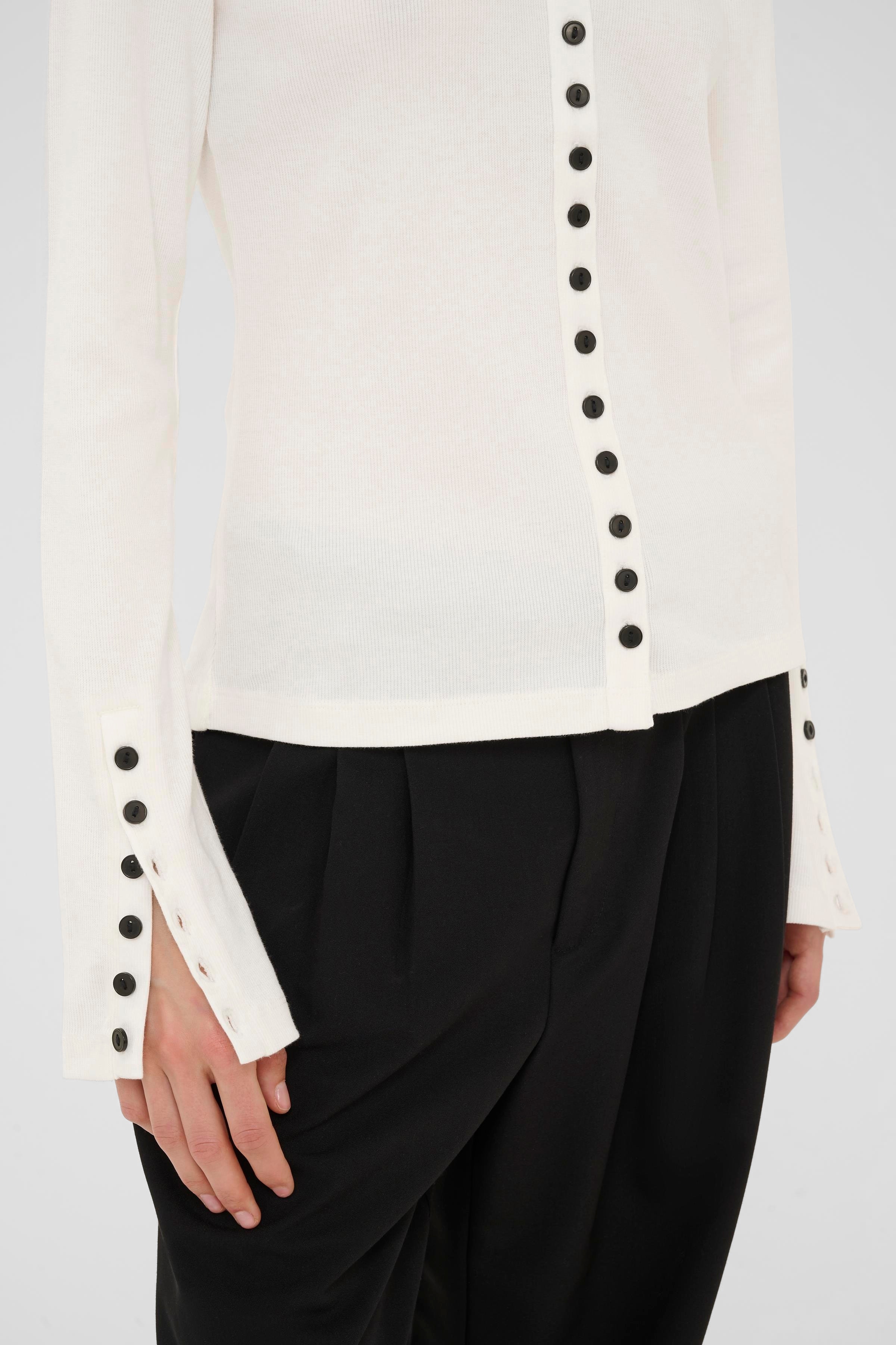 KBDafne T-shirt LOOKBOOK DETAIL 10105801-110103