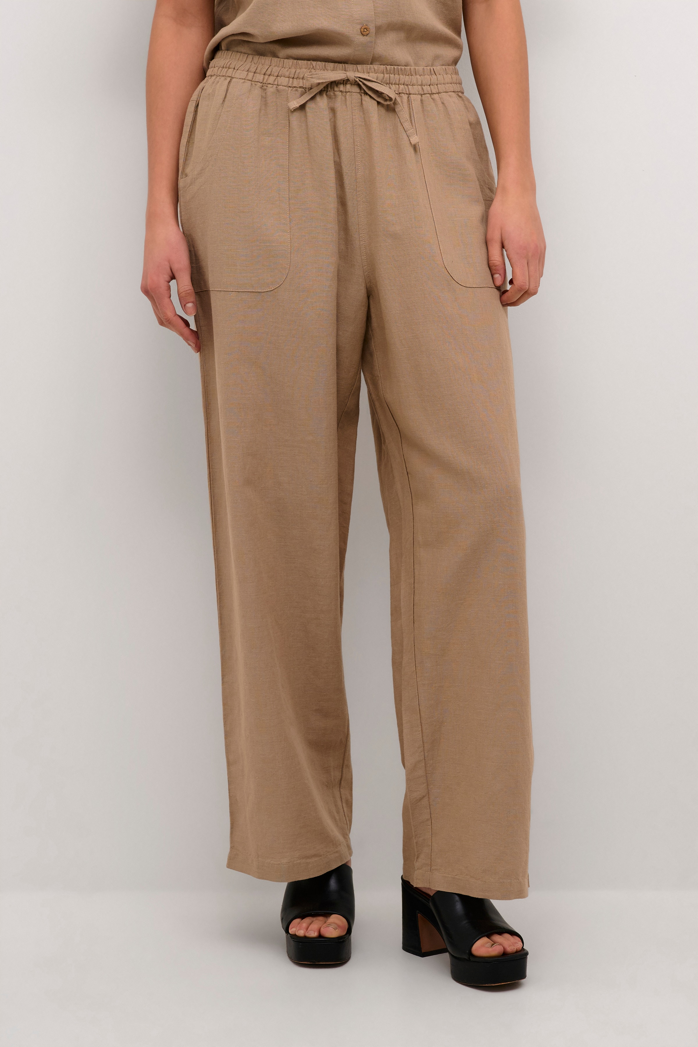 CUazemina Linen Trousers LOOKBOOK FRONT 50110698-171009