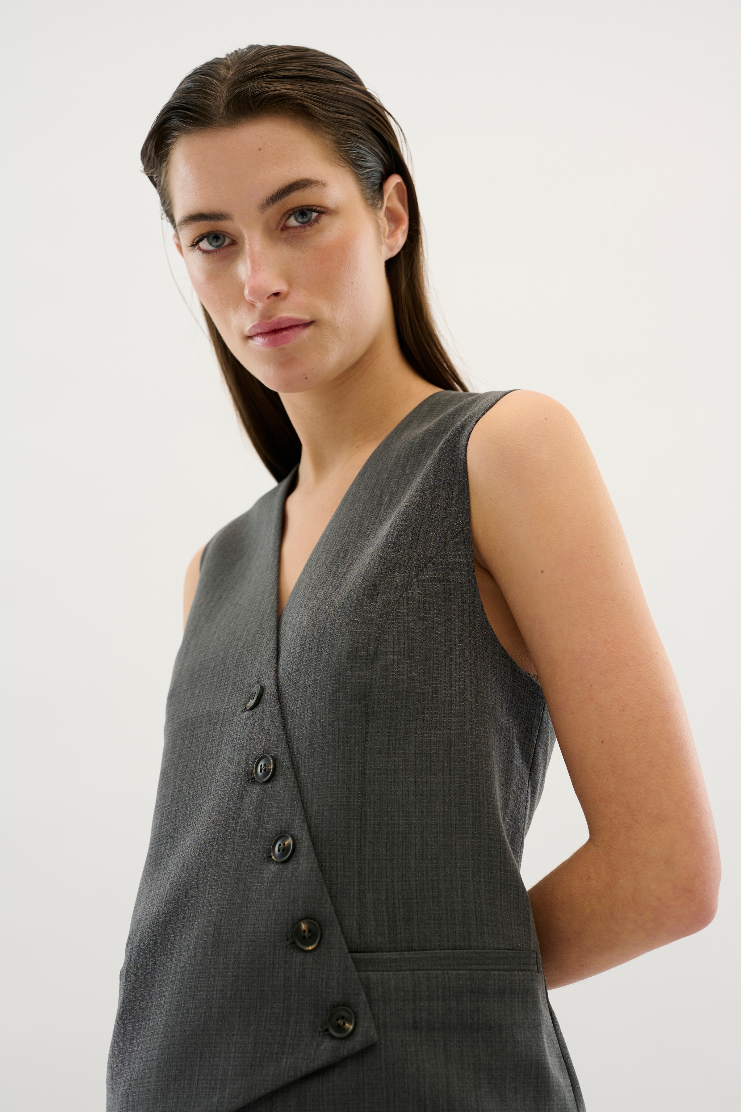 KBRo Vest LOOKBOOK FRONT 10105155-105059