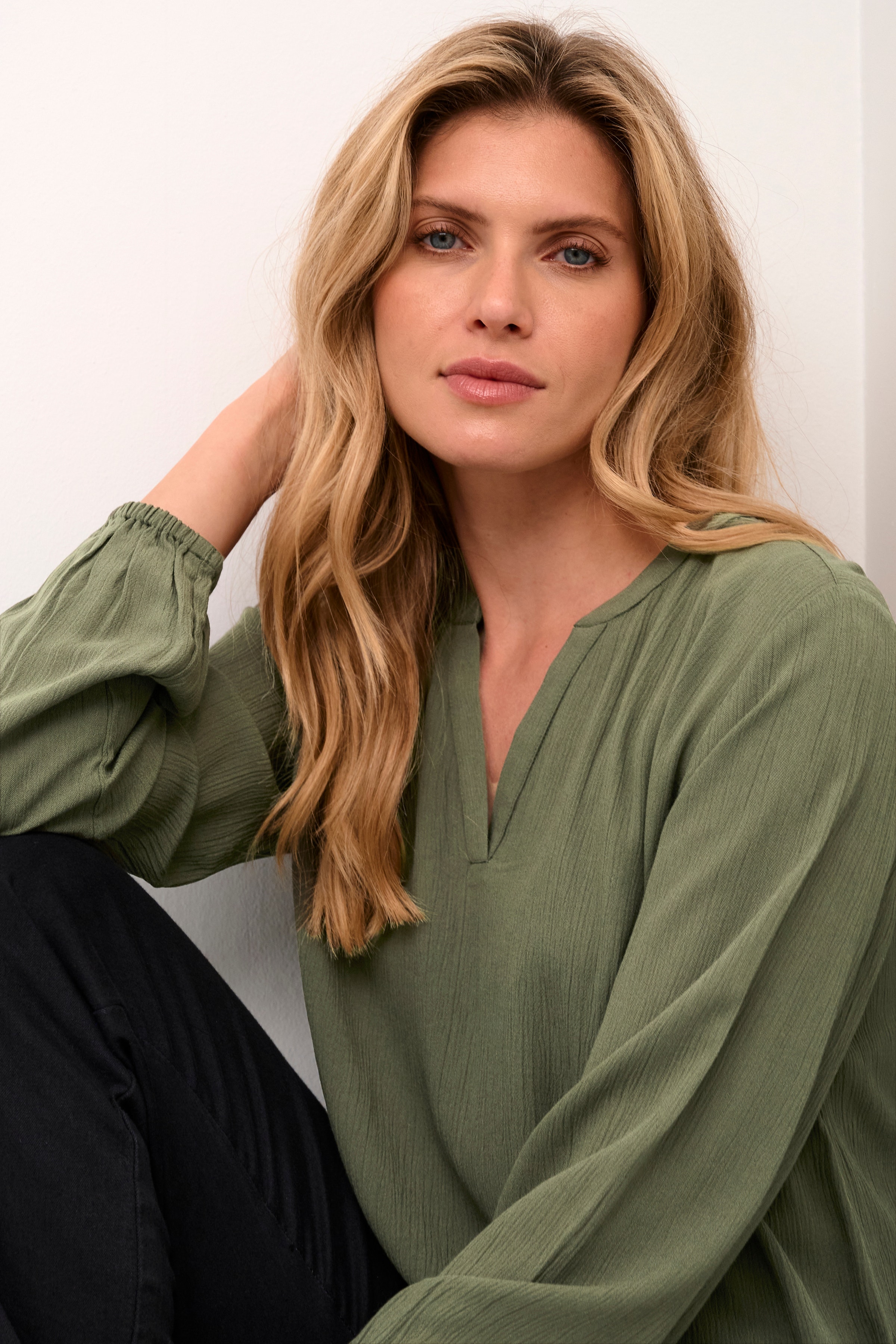 BPlouise Blus LOOKBOOK DETAIL 10590633-190511B