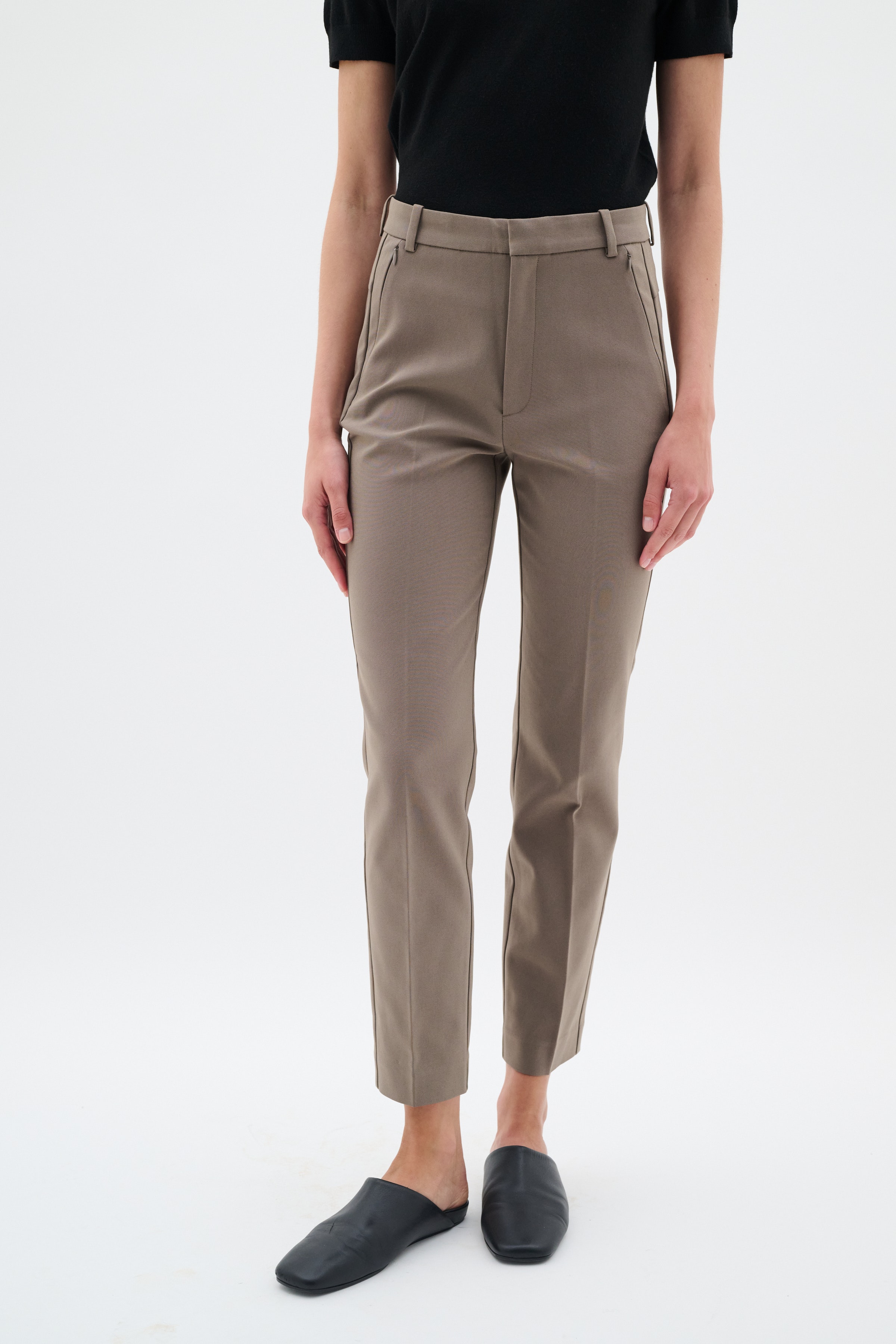 EmmyIW Trousers LOOKBOOK FRONT 30110606-181304