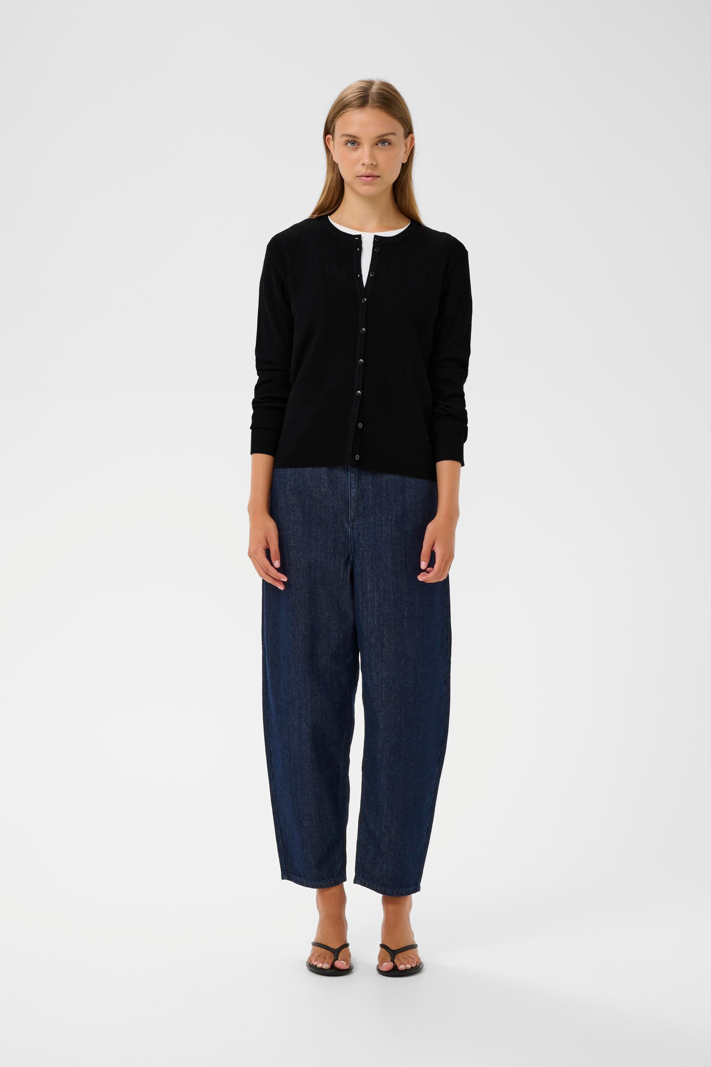 YenahIW Pullover LOOKBOOK FRONT 30111126-194008