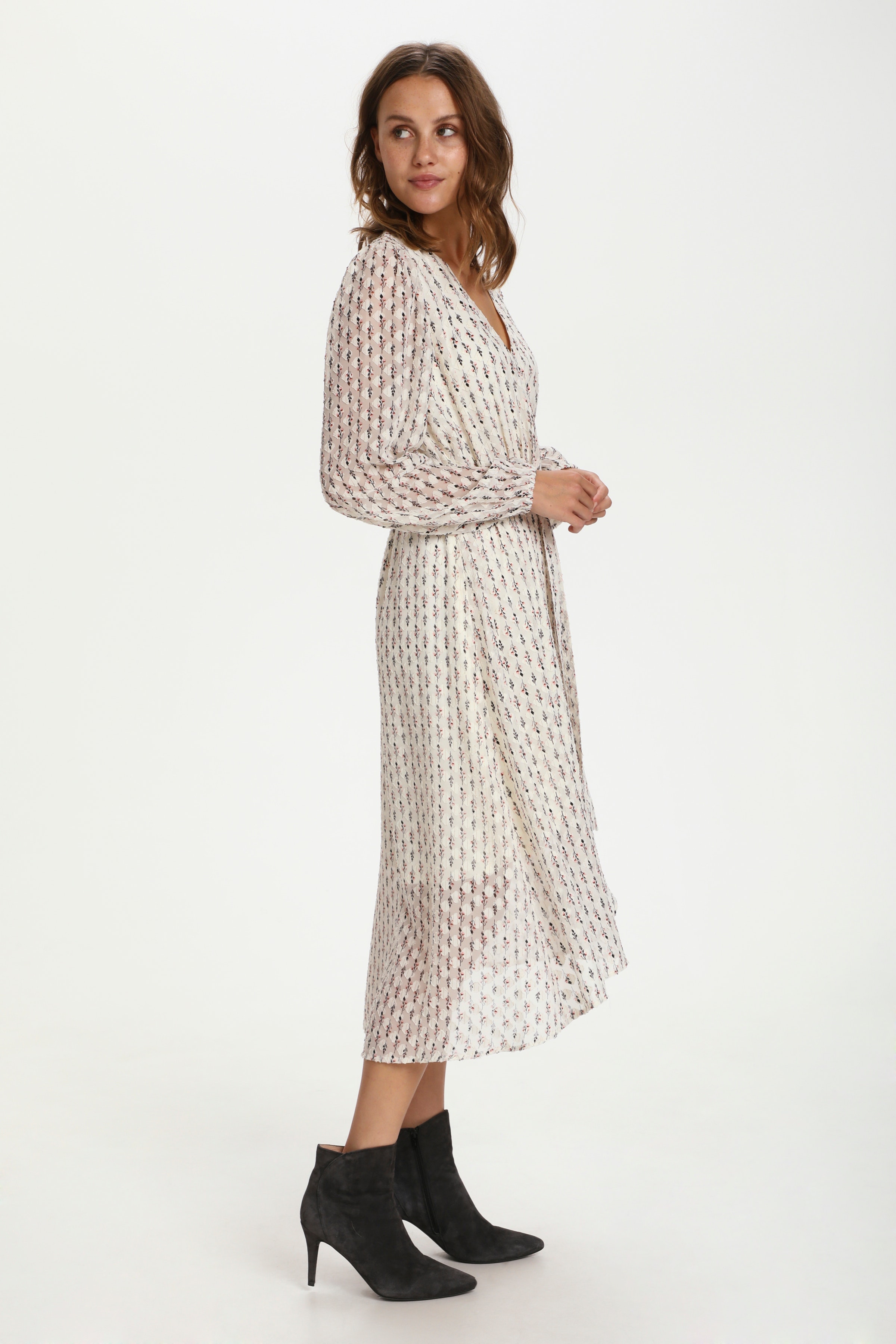 HawaSZ Dress

 LOOKBOOK FRONT 30511207-600257