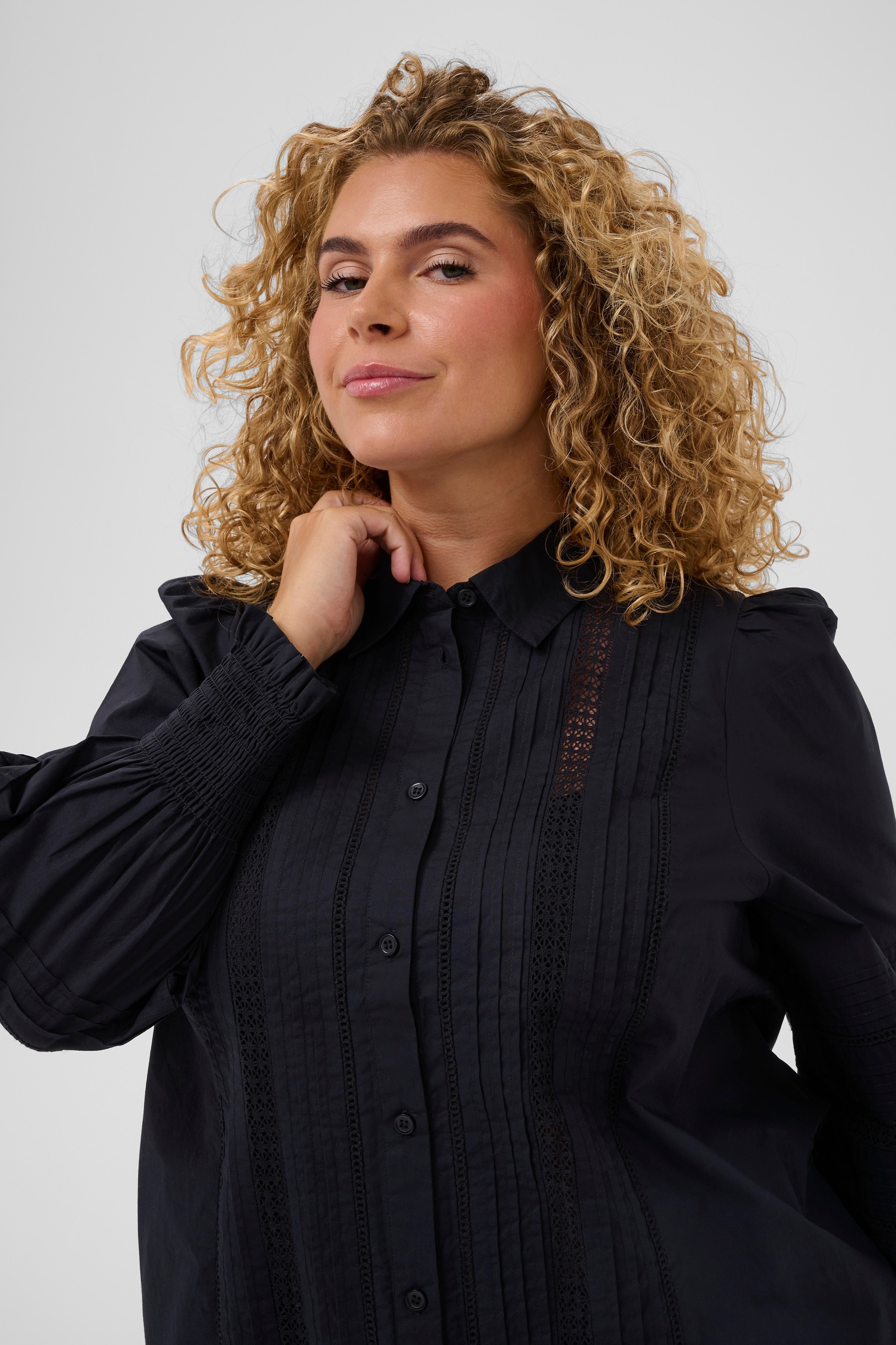 KCbelli Shirt LOOKBOOK DETAIL 10583910-100121