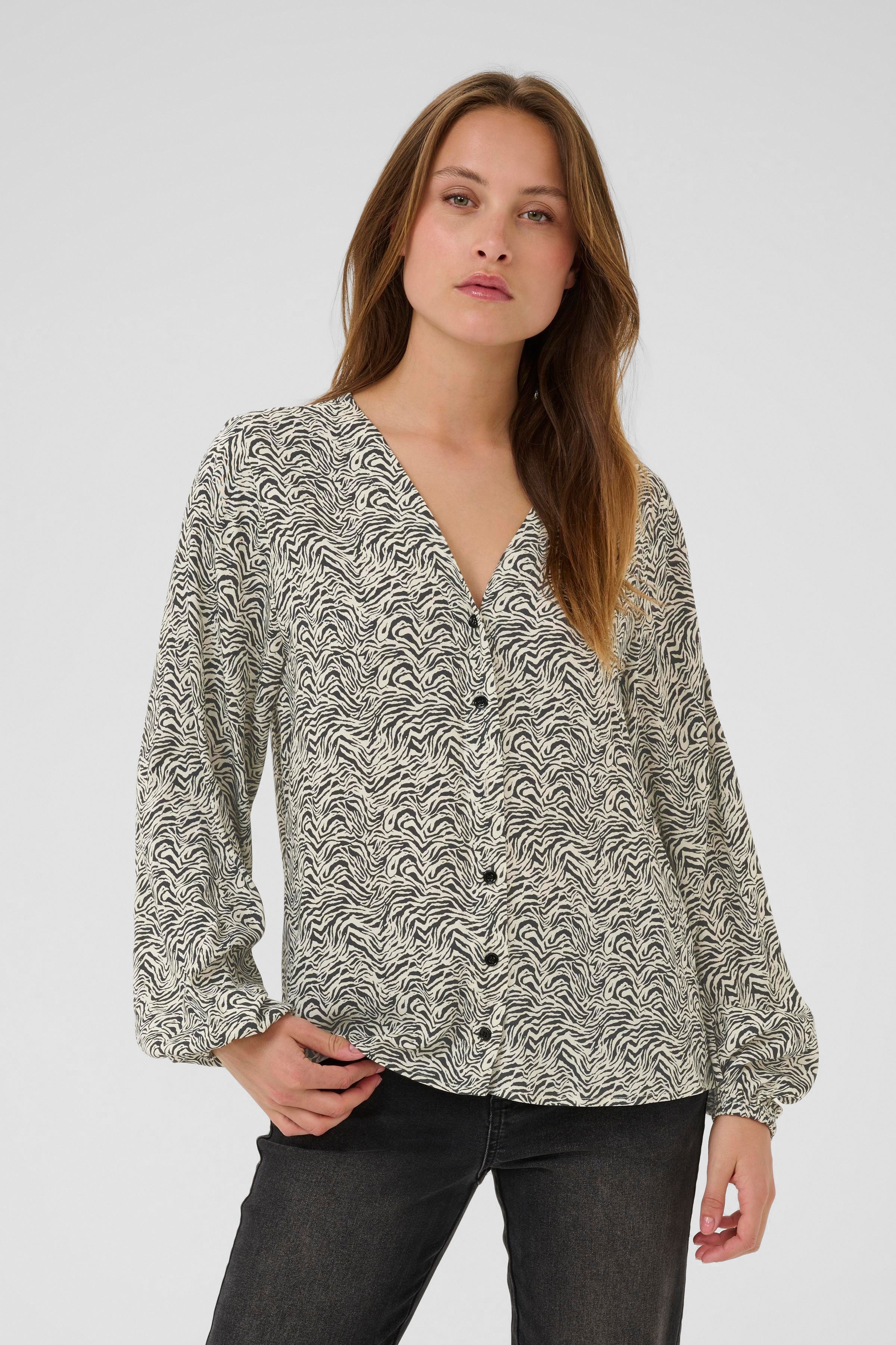 KAmiriam Hemd LOOKBOOK FRONT 10510551-108215