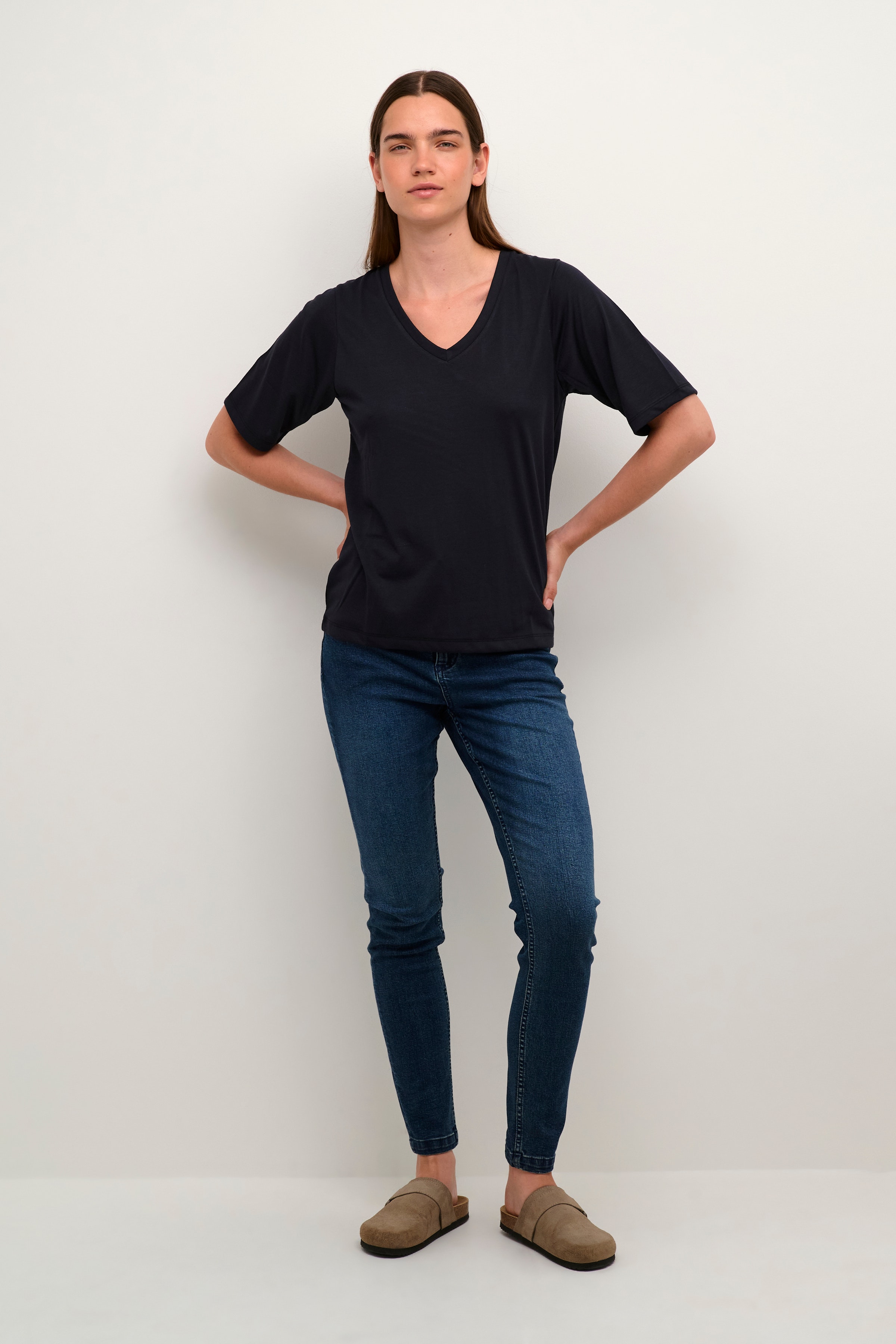 KAlise T-shirt LOOKBOOK FRONT 10507831-51065