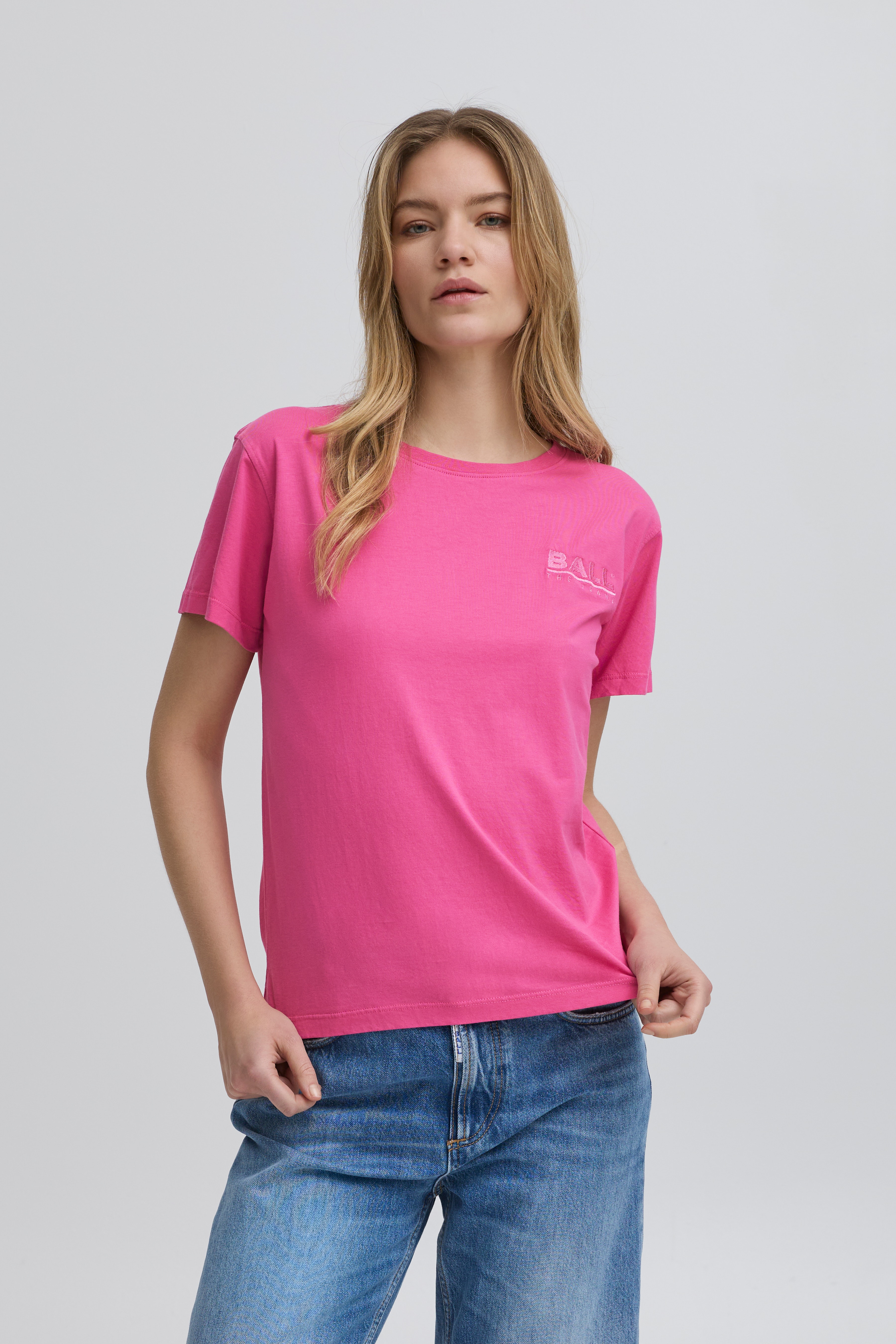 BASIMONA T-shirt LOOKBOOK FRONT 50405121-172227