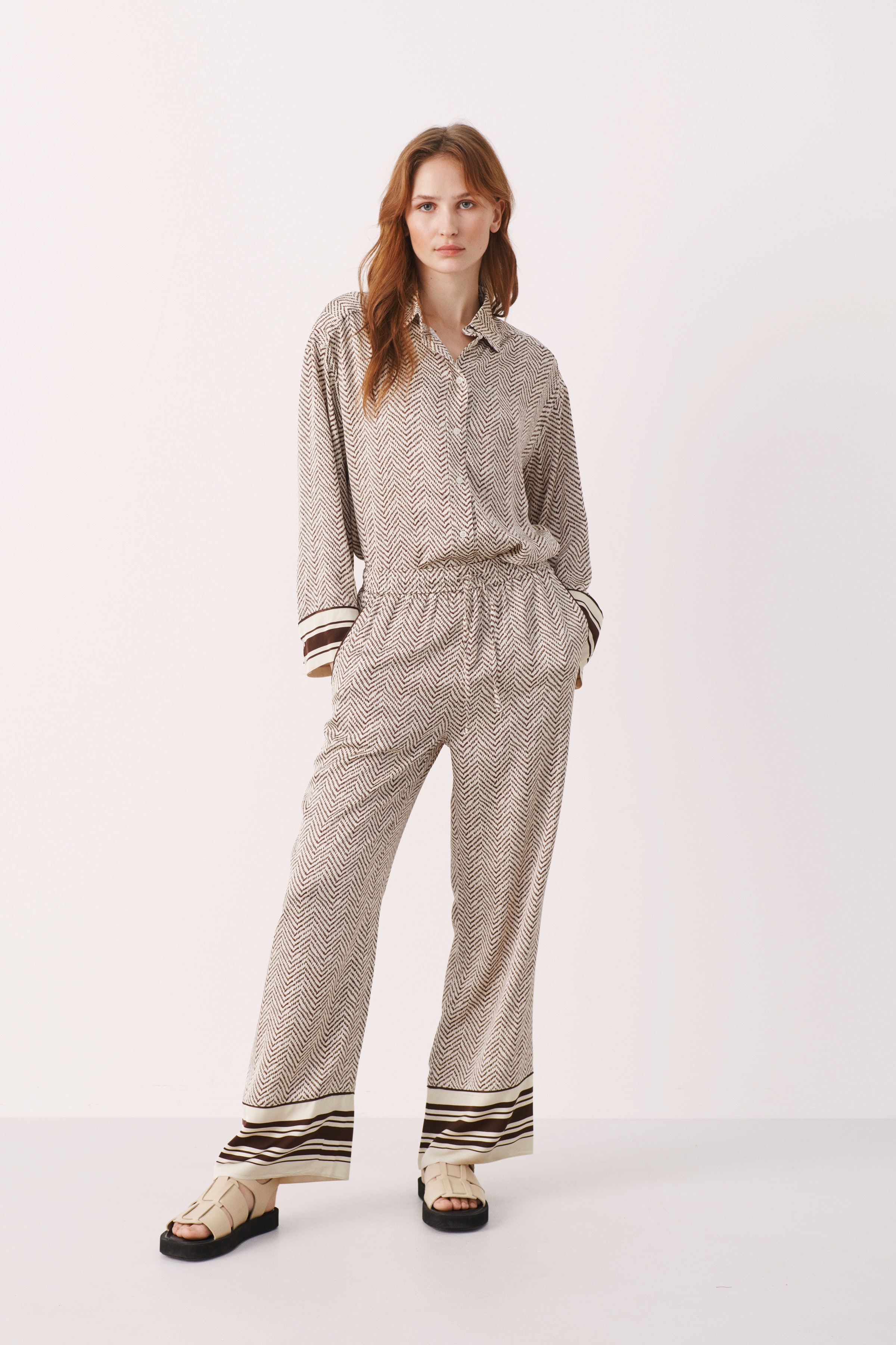 TiarasPW Bukser LOOKBOOK FRONT 30307567-302294