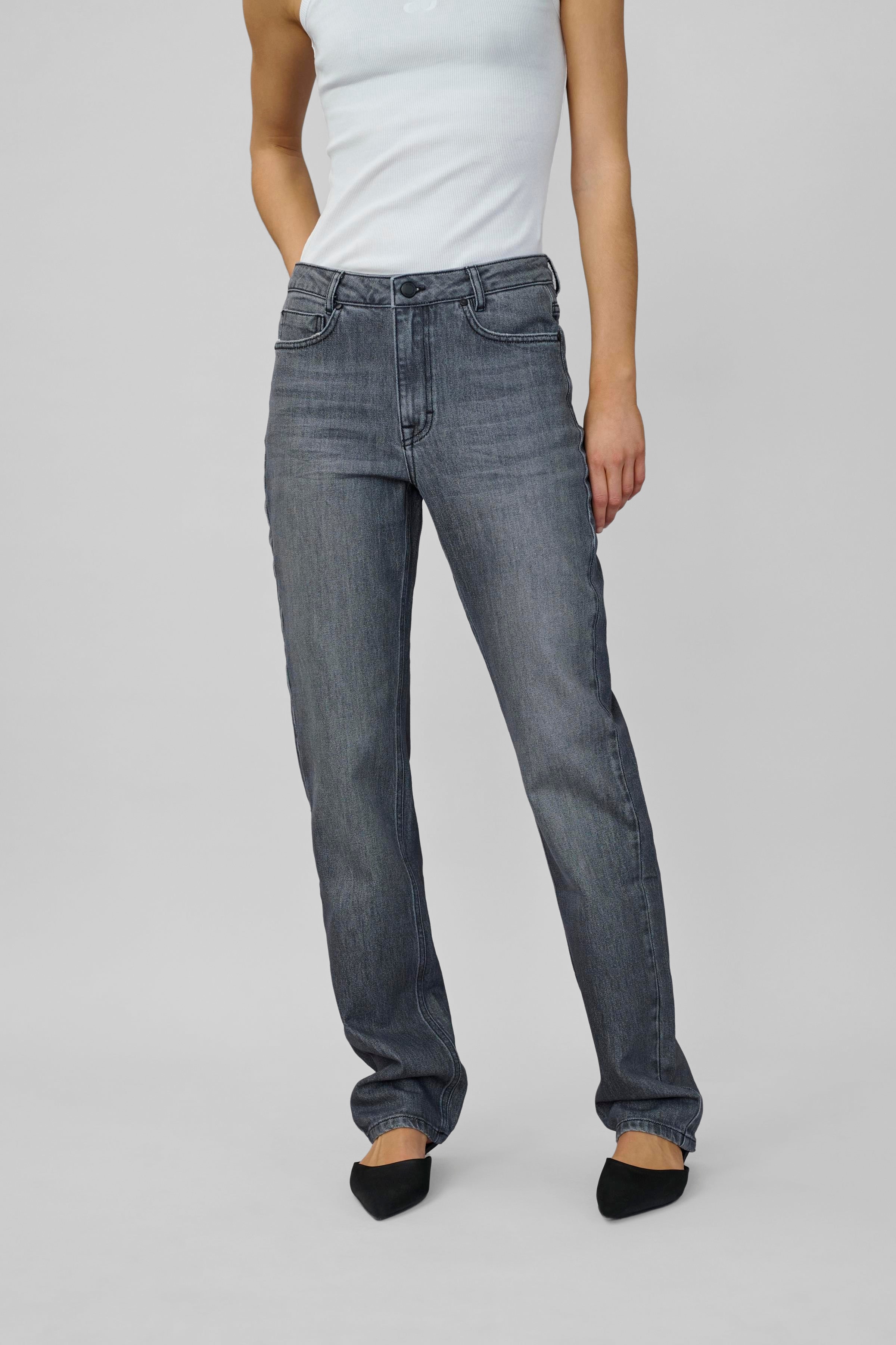 07 THE ISA HIGH STRAIGHT LOOKBOOK FRONT 10705264-100087