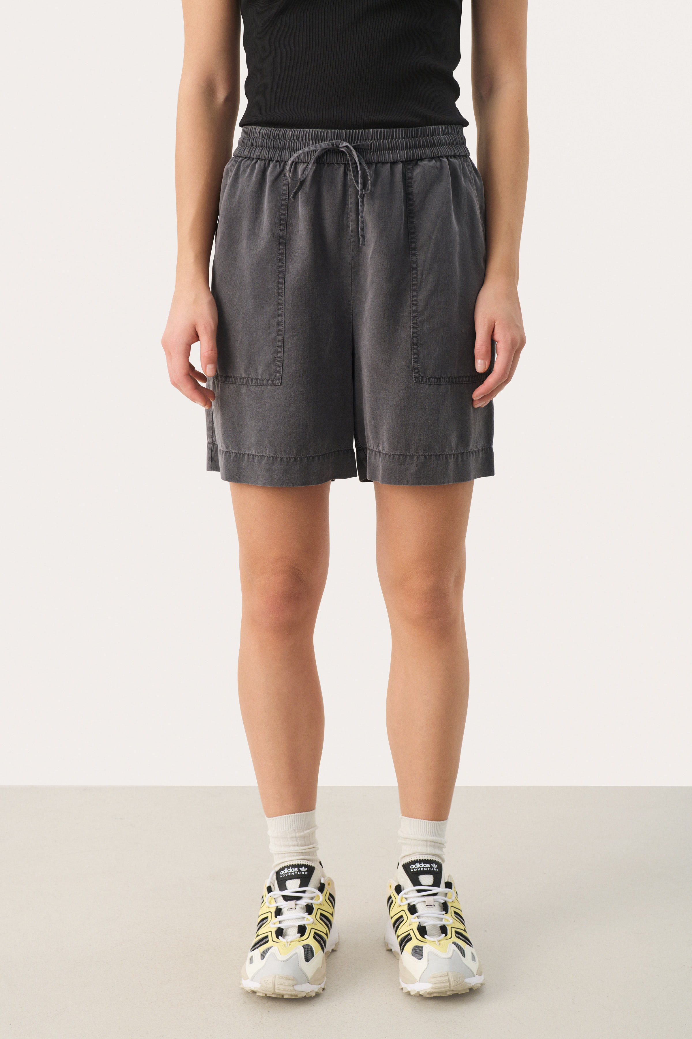 JuniperPW Shorts LOOKBOOK FRONT 30308791-194205