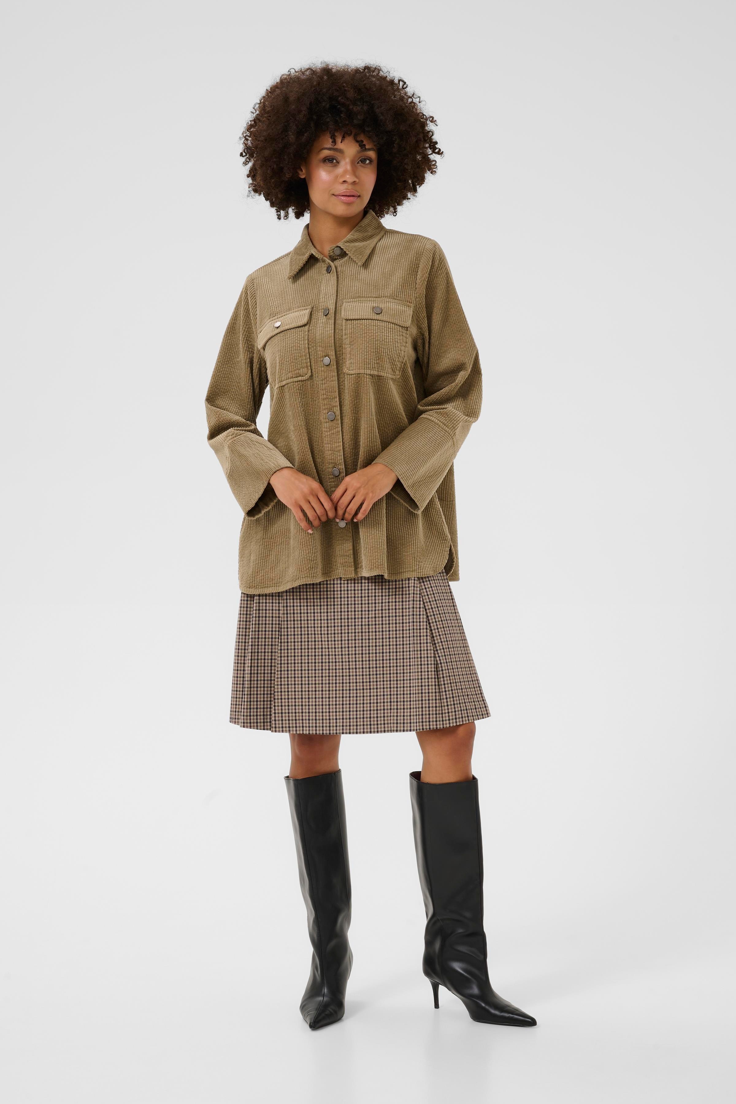 CUbaela Manchesterskjorta LOOKBOOK FRONT 50112268-171310