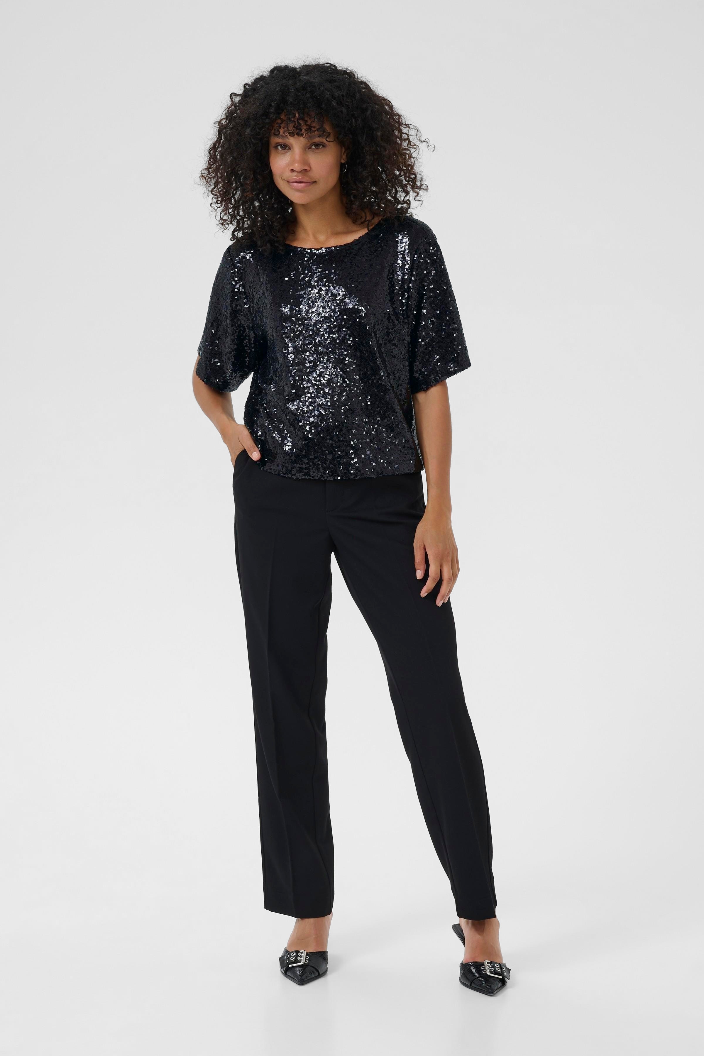 KAmiranda Blouse LOOKBOOK FRONT 10510898-100121