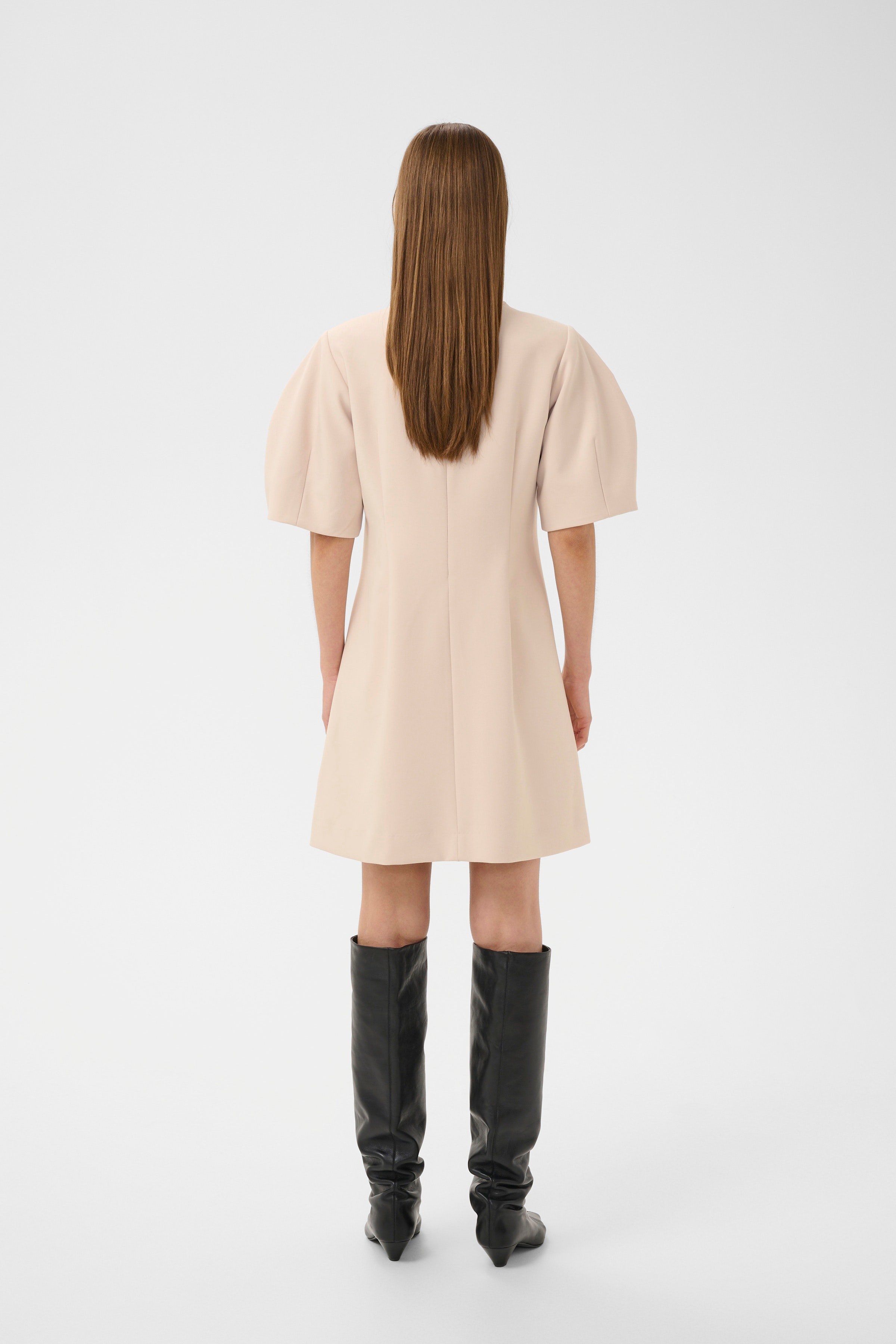 CHAYCEIW Klänning LOOKBOOK BACK 30112376-130403