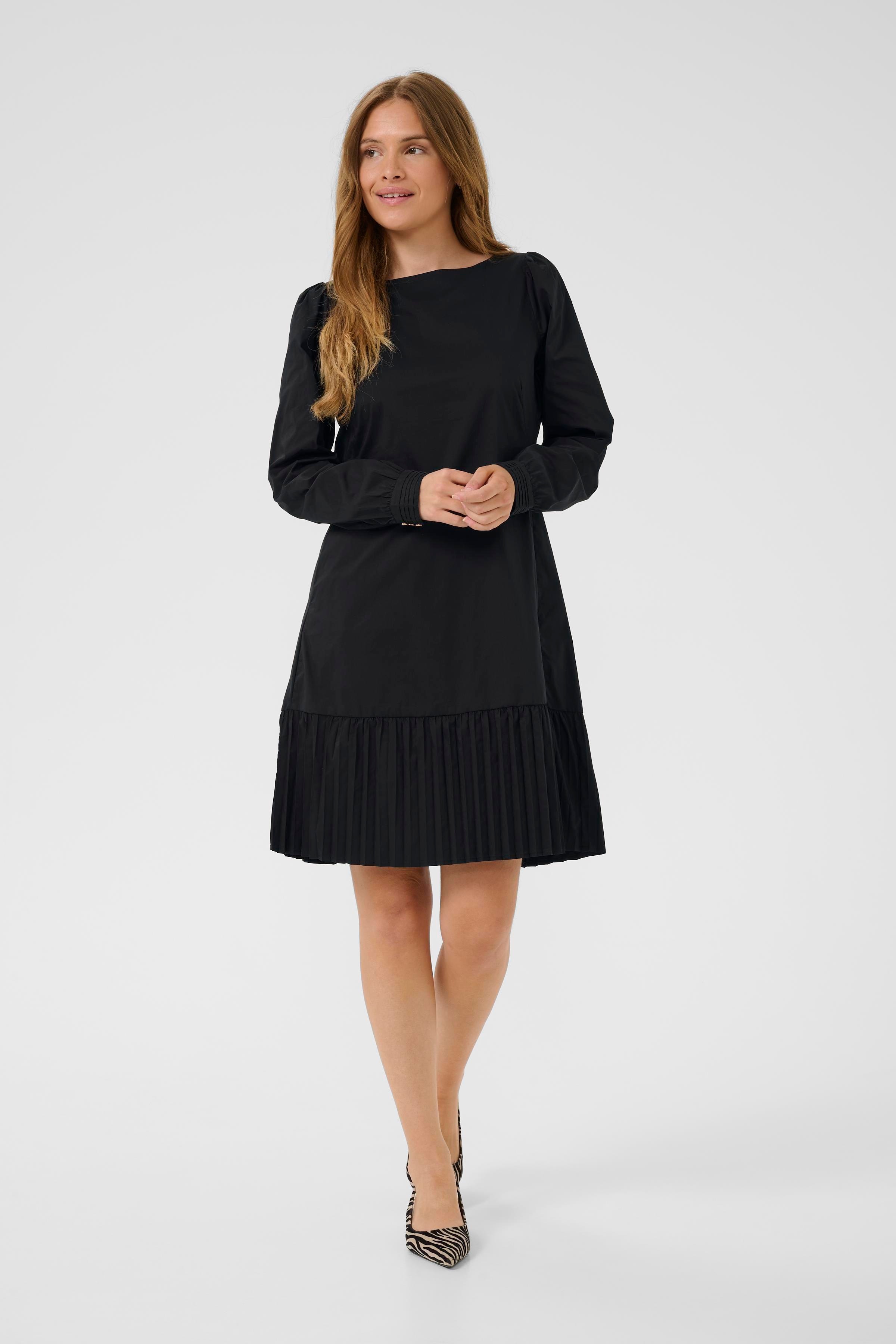 CUbeate Kjole LOOKBOOK FRONT 50111419-500012