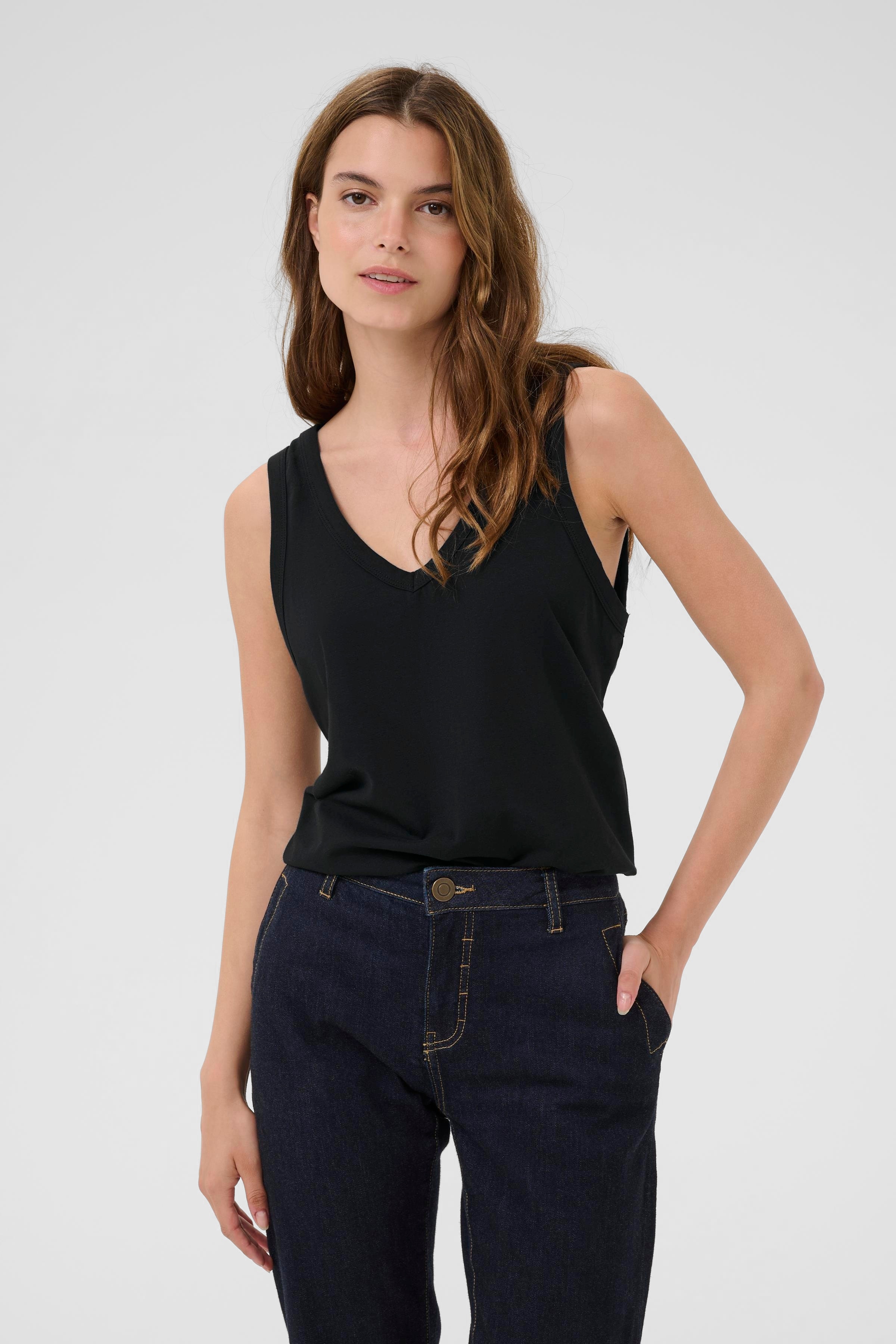 CUbase Top LOOKBOOK FRONT 50112181-500012