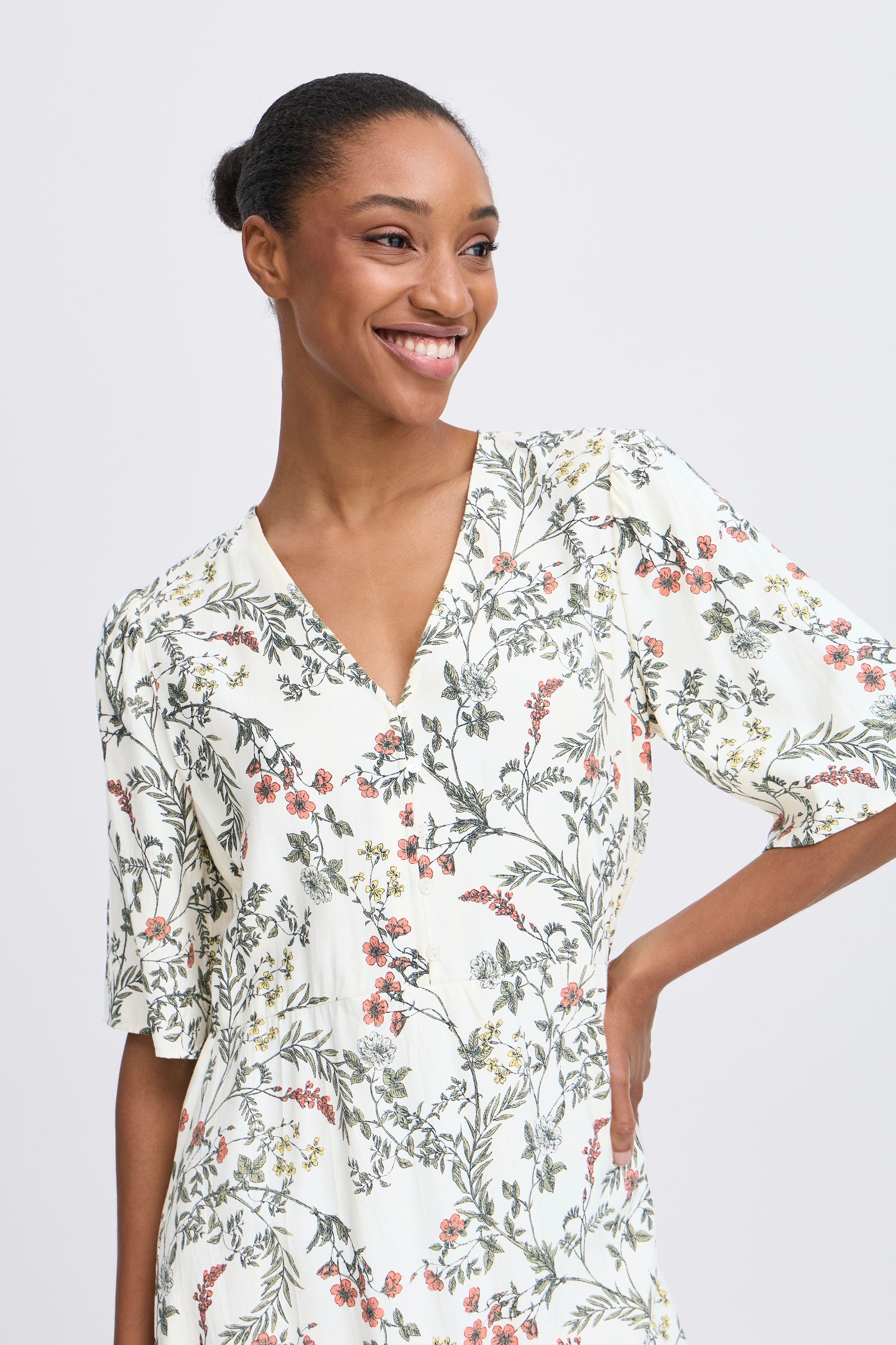 BYIMILDA Klänning LOOKBOOK DETAIL 20816797-204740