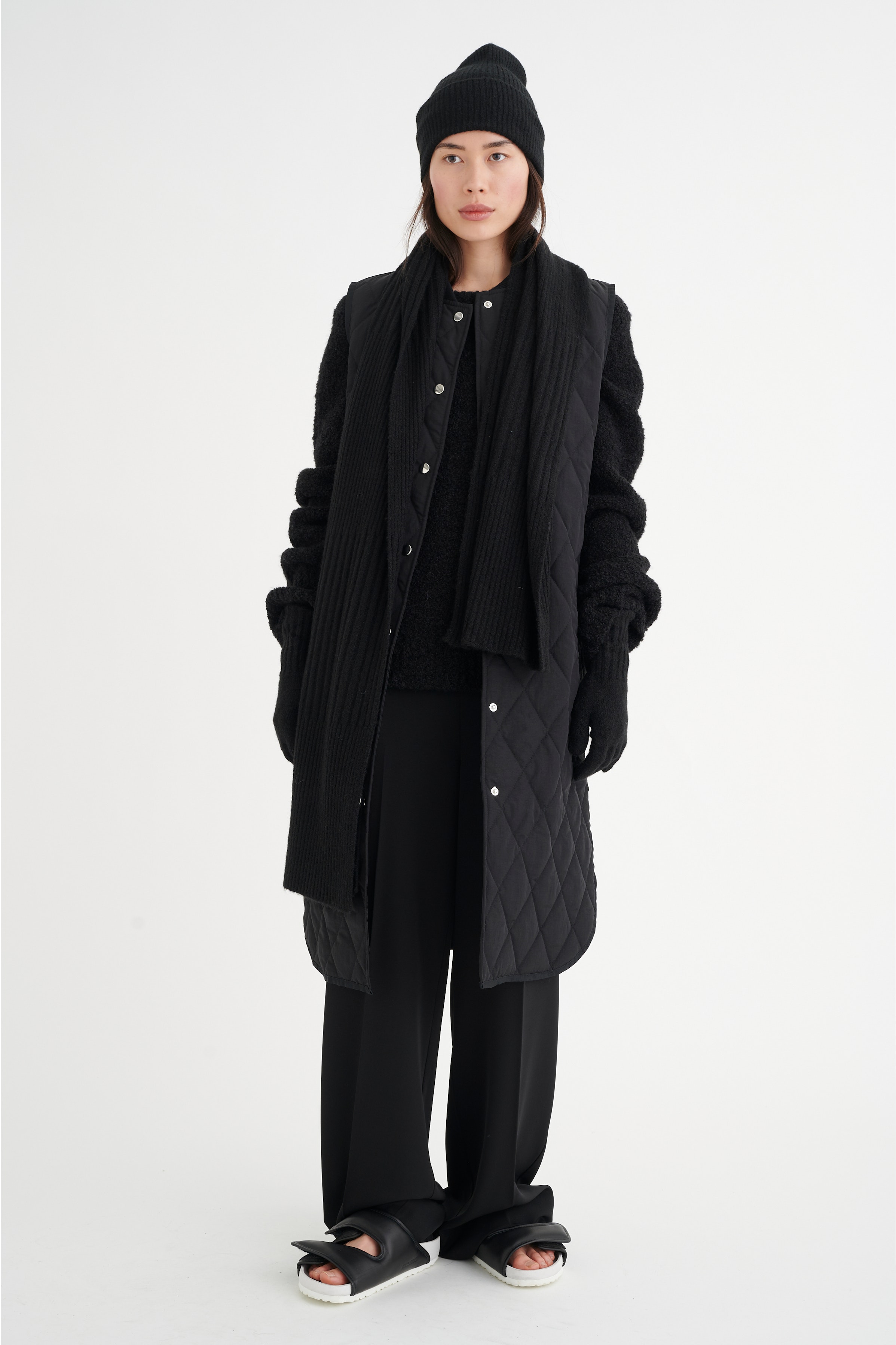 TataIW Handschoenen LOOKBOOK FRONT 30106779-194008
