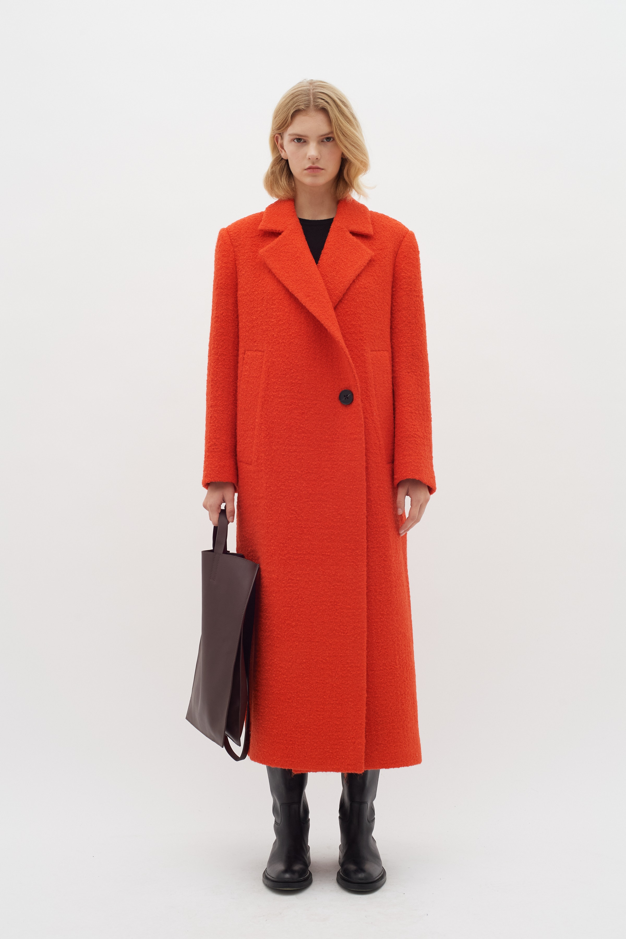 TanayIW Long Coat LOOKBOOK FRONT 30109492-181561