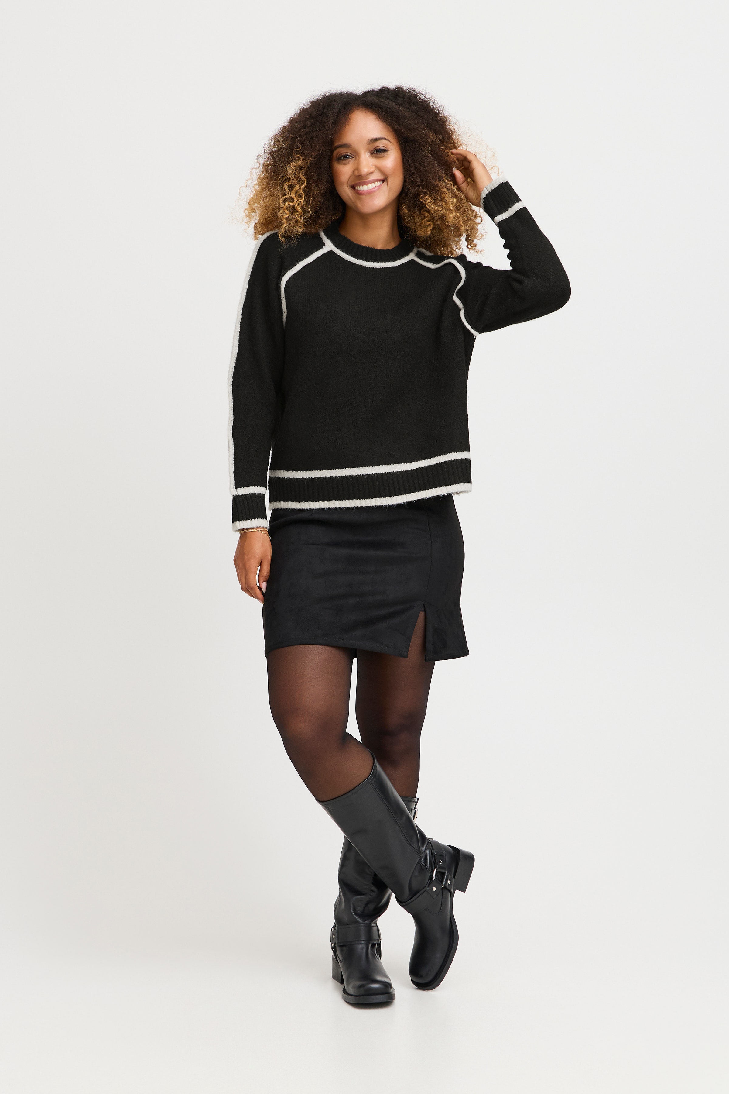 SBMILAN Pullover LOOKBOOK FRONT 22100836-190303