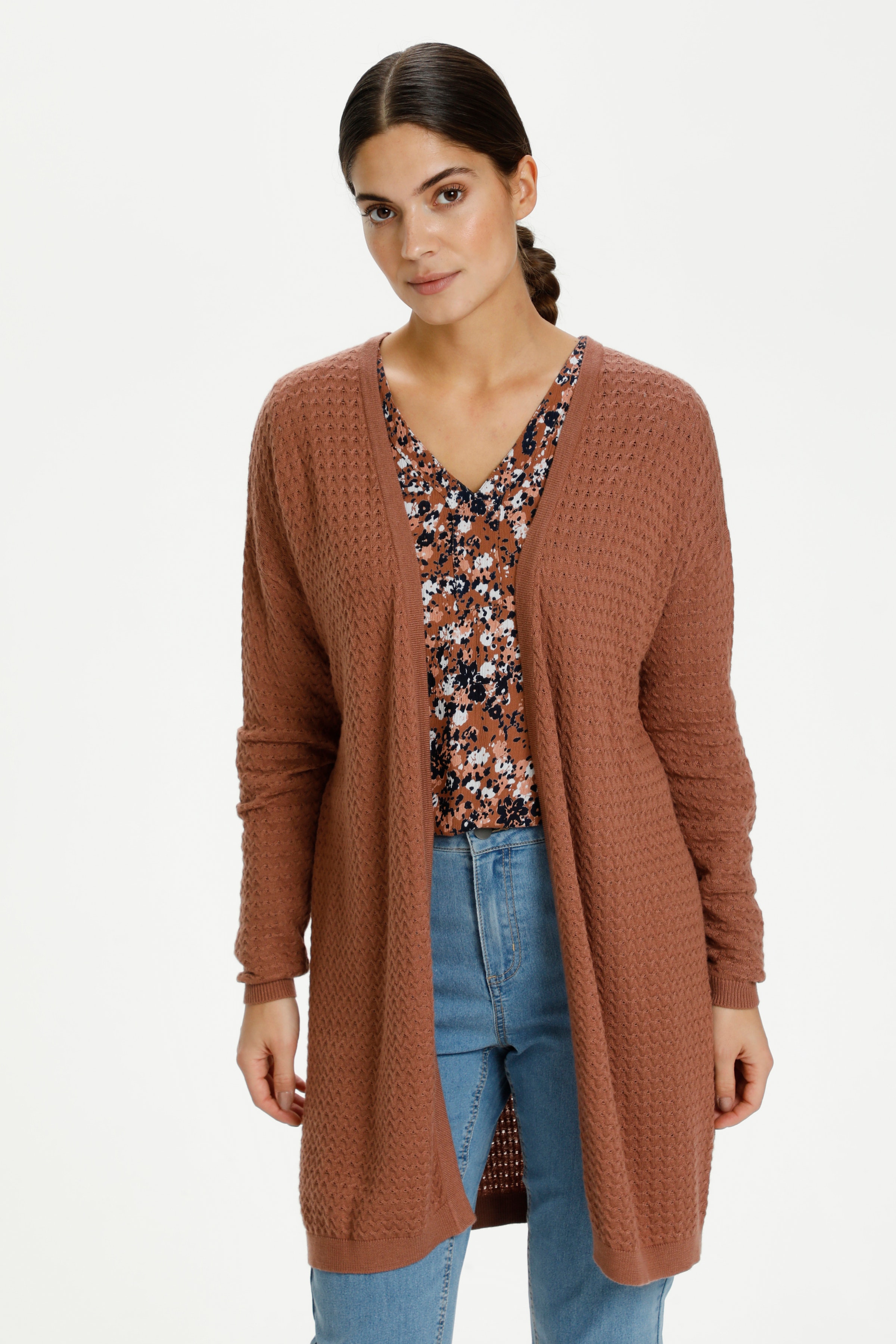 KAhella Stickad cardigan LOOKBOOK FRONT 10505653-181235