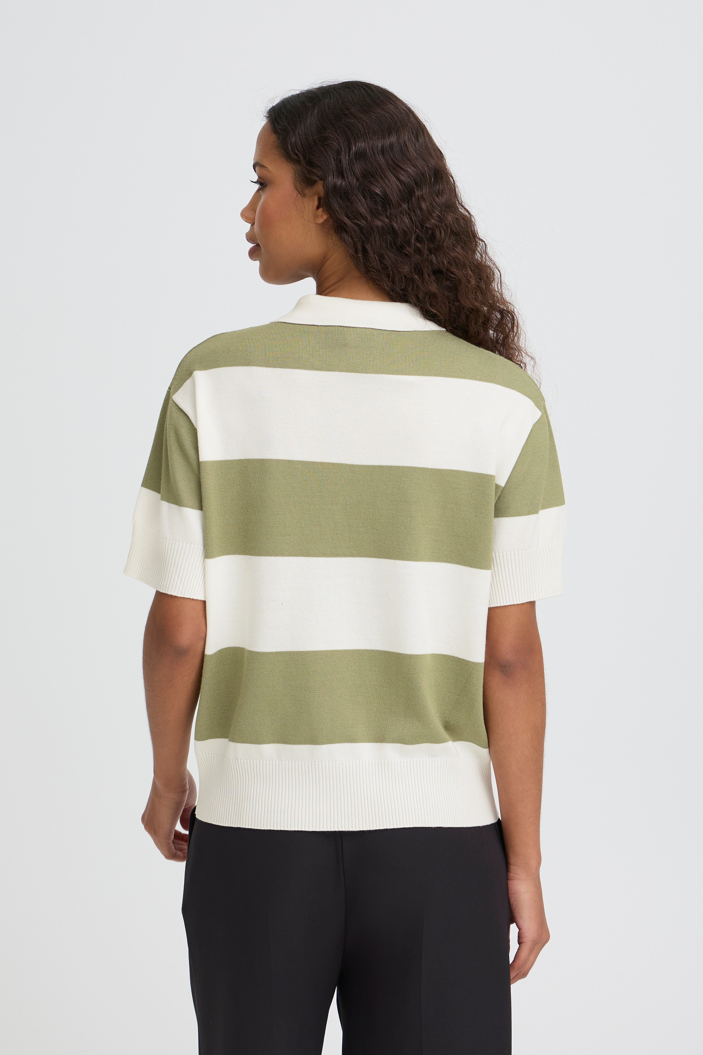 IHLULS Pullover LOOKBOOK BACK 20125818-900007012