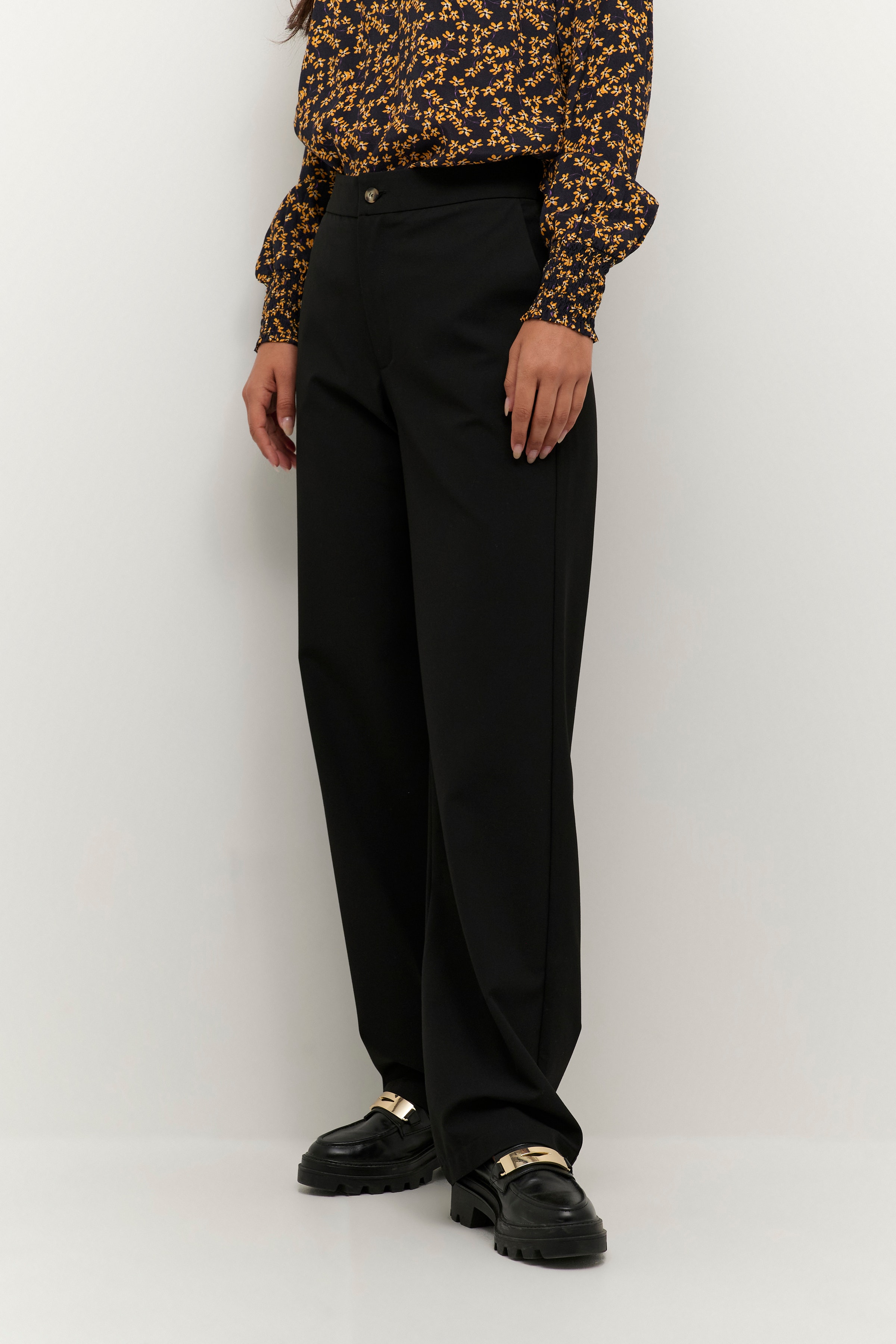 BPsabina Byxor LOOKBOOK FRONT 10590352-100121B