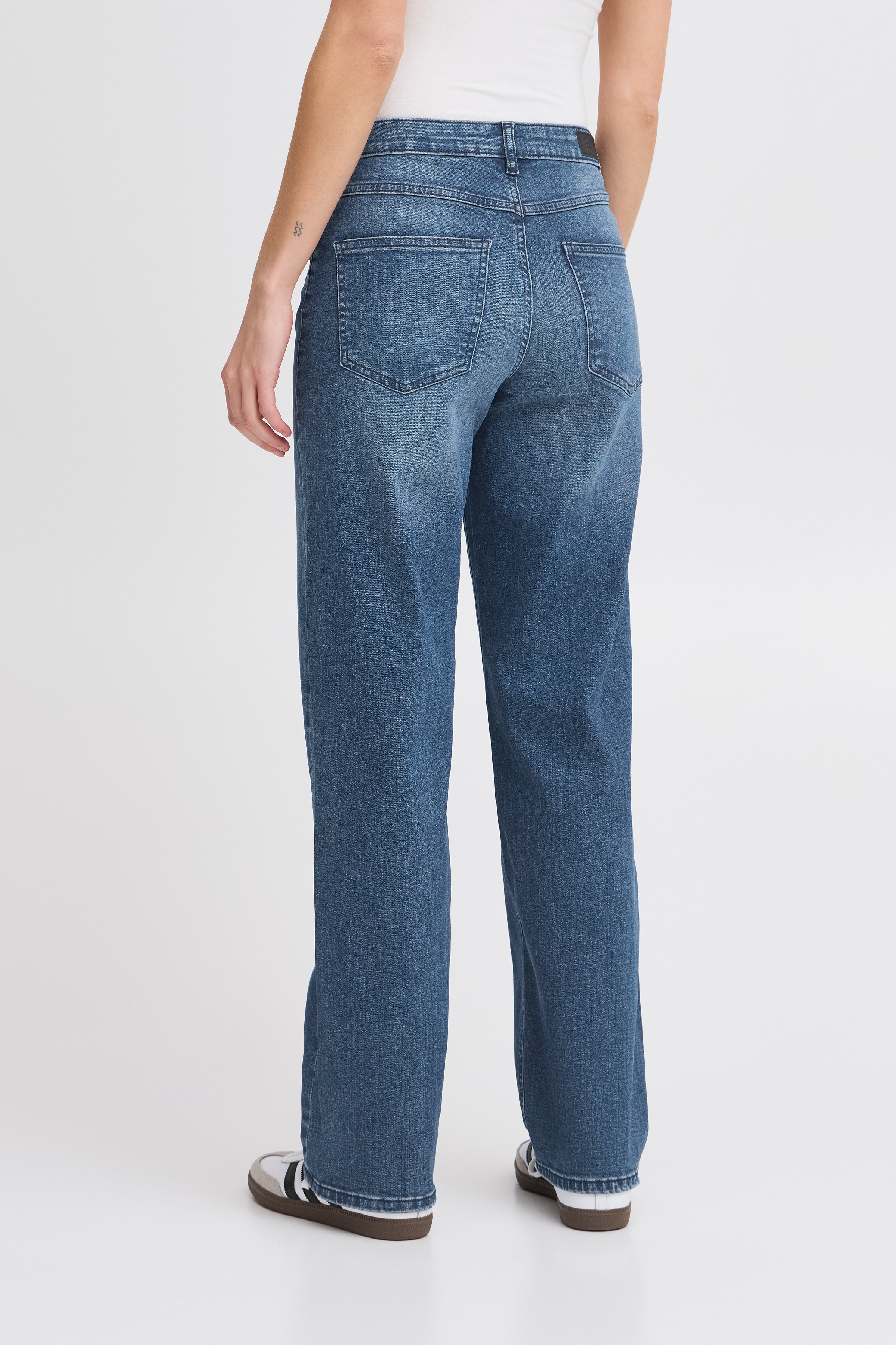 IHTWIGGY Jeans LOOKBOOK FRONT 20119128-19037